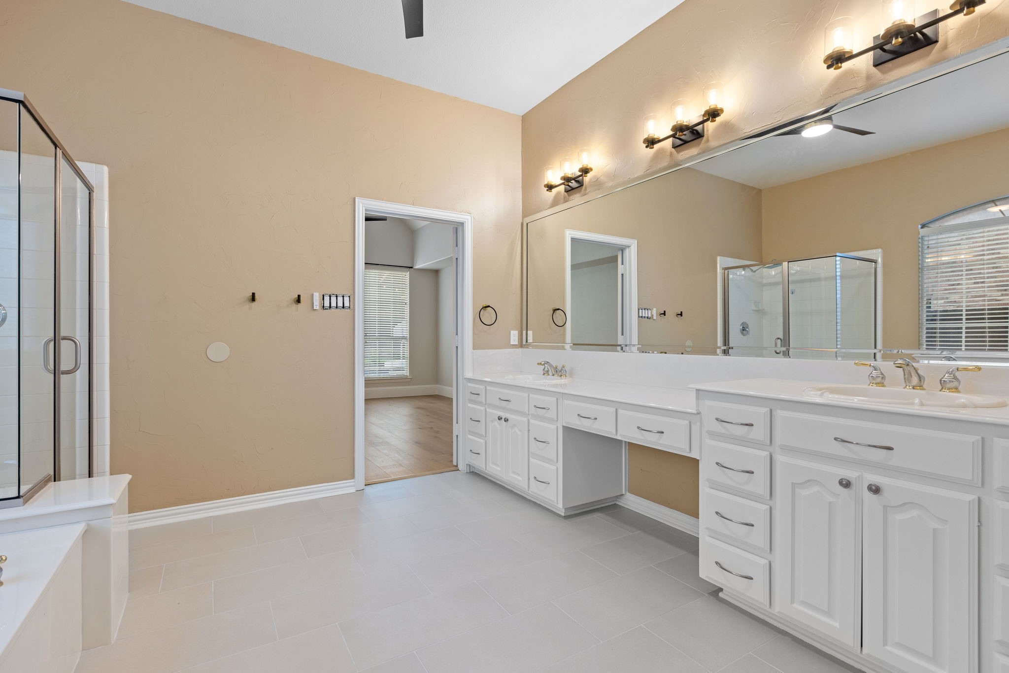 McKinney, Texas, 75072, United States, 4 Bedrooms Bedrooms, ,4 BathroomsBathrooms,Residential,For Sale,1933487