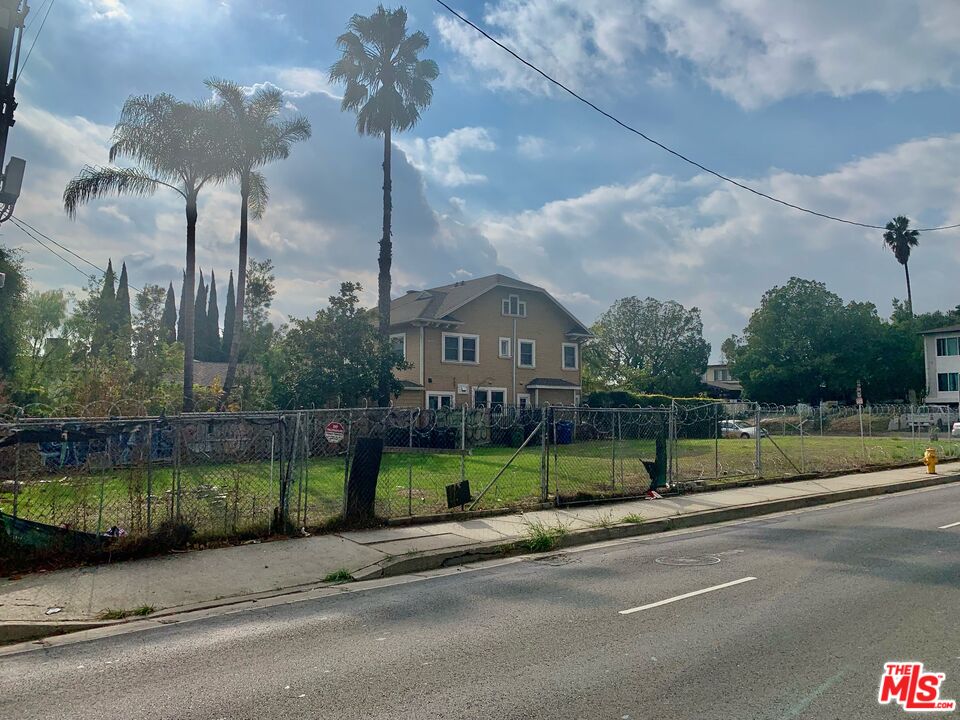 Los Angeles, California, 90004, United States, ,Land,For Sale,1777048