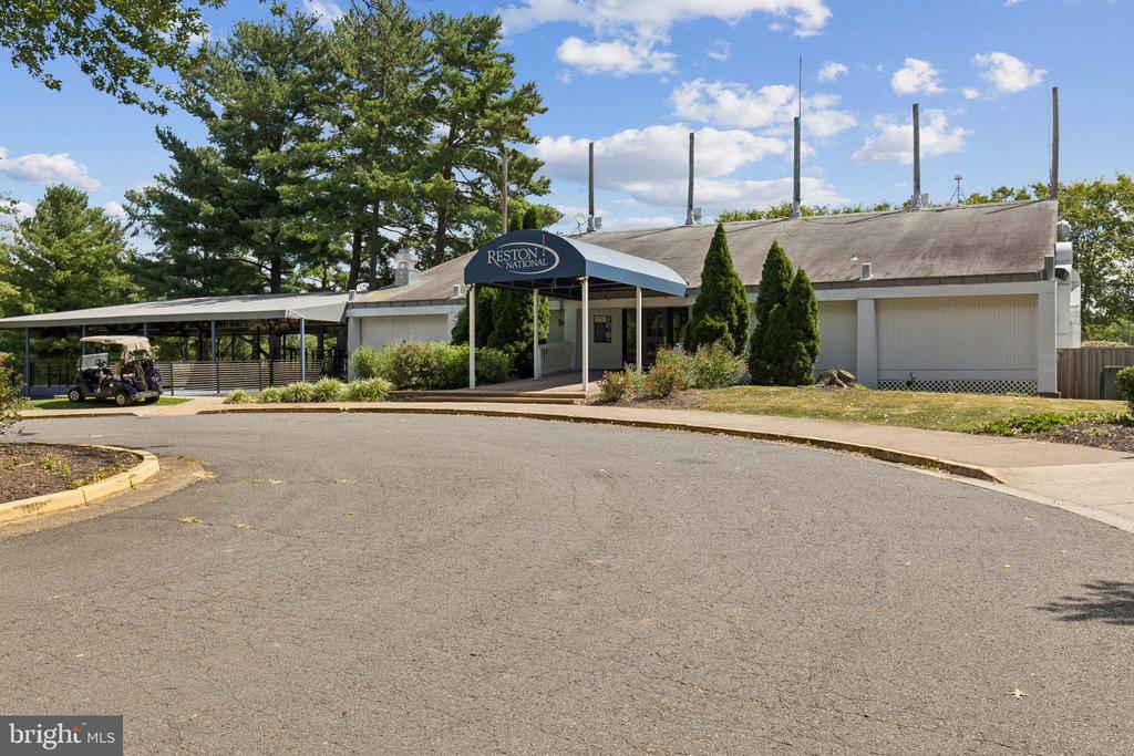 Reston, Virginia, 20191, United States, 3 Bedrooms Bedrooms, ,3 BathroomsBathrooms,Residential,For Sale,1978465