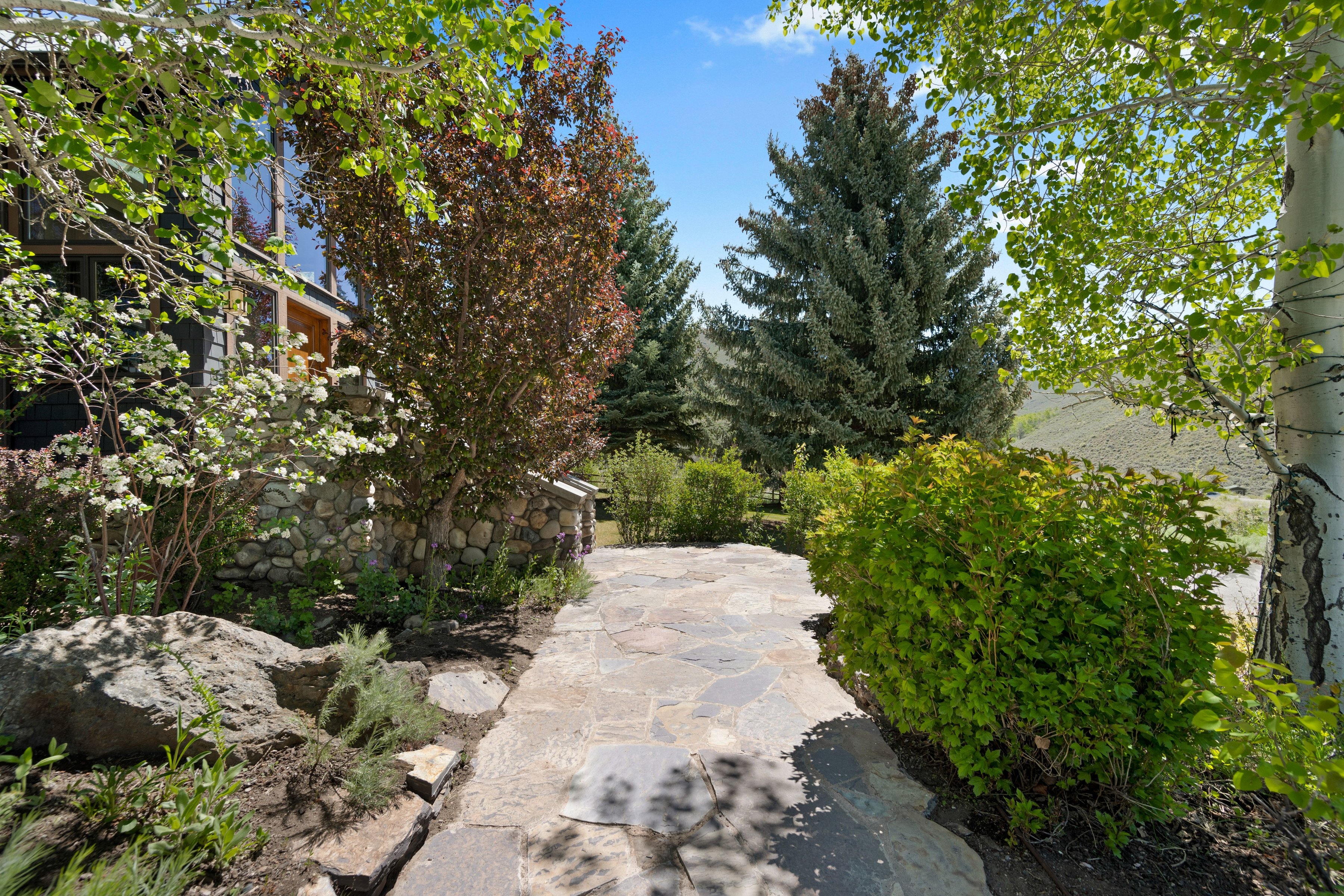  Canyon View Home on 5+ Acres with Pickleball Court - 物件實景