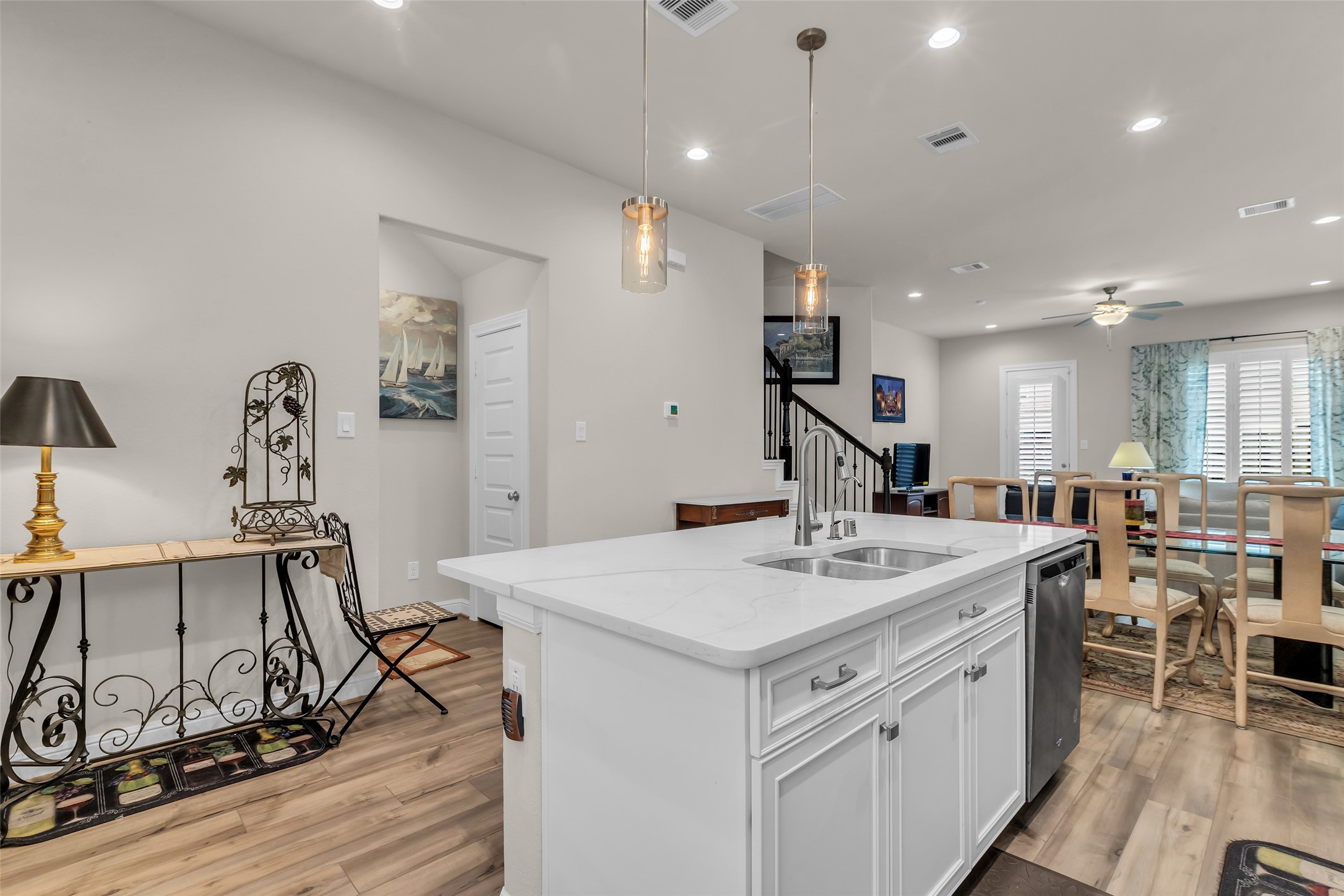 Houston, Texas, 77080, United States, 4 Bedrooms Bedrooms, ,4 BathroomsBathrooms,Residential,For Sale,1934317