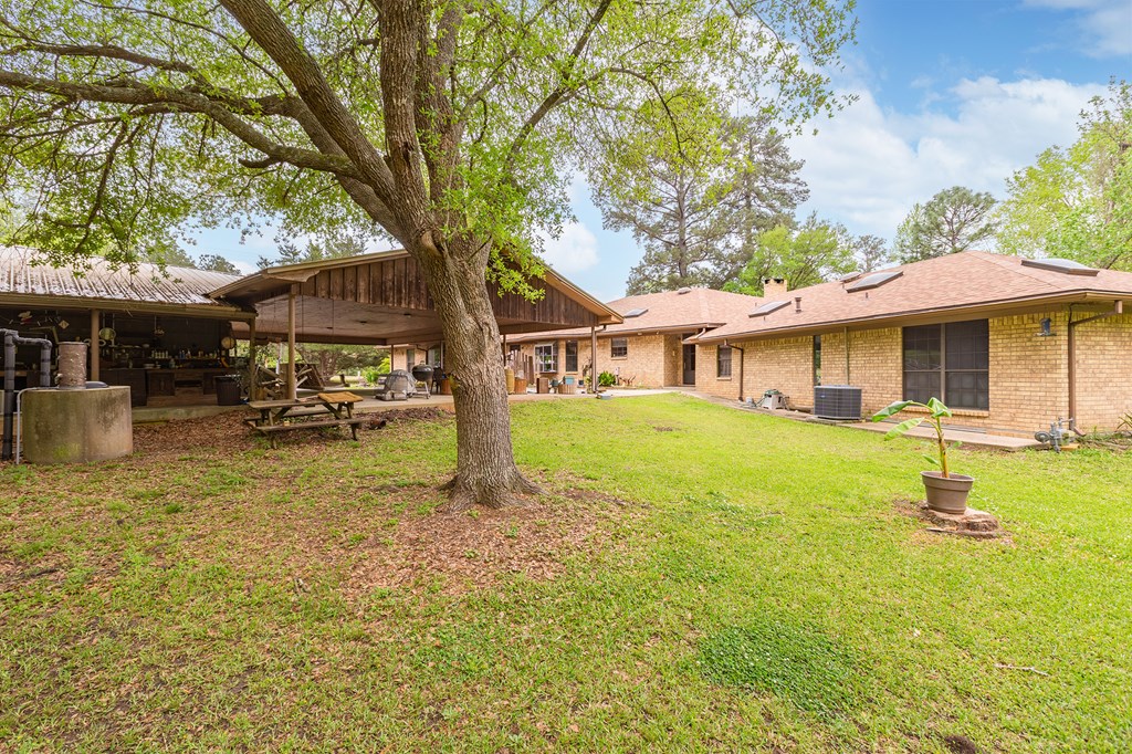 Pineland, Texas, 75968, United States, 4 Bedrooms Bedrooms, ,5 BathroomsBathrooms,Residential,For Sale,1983137