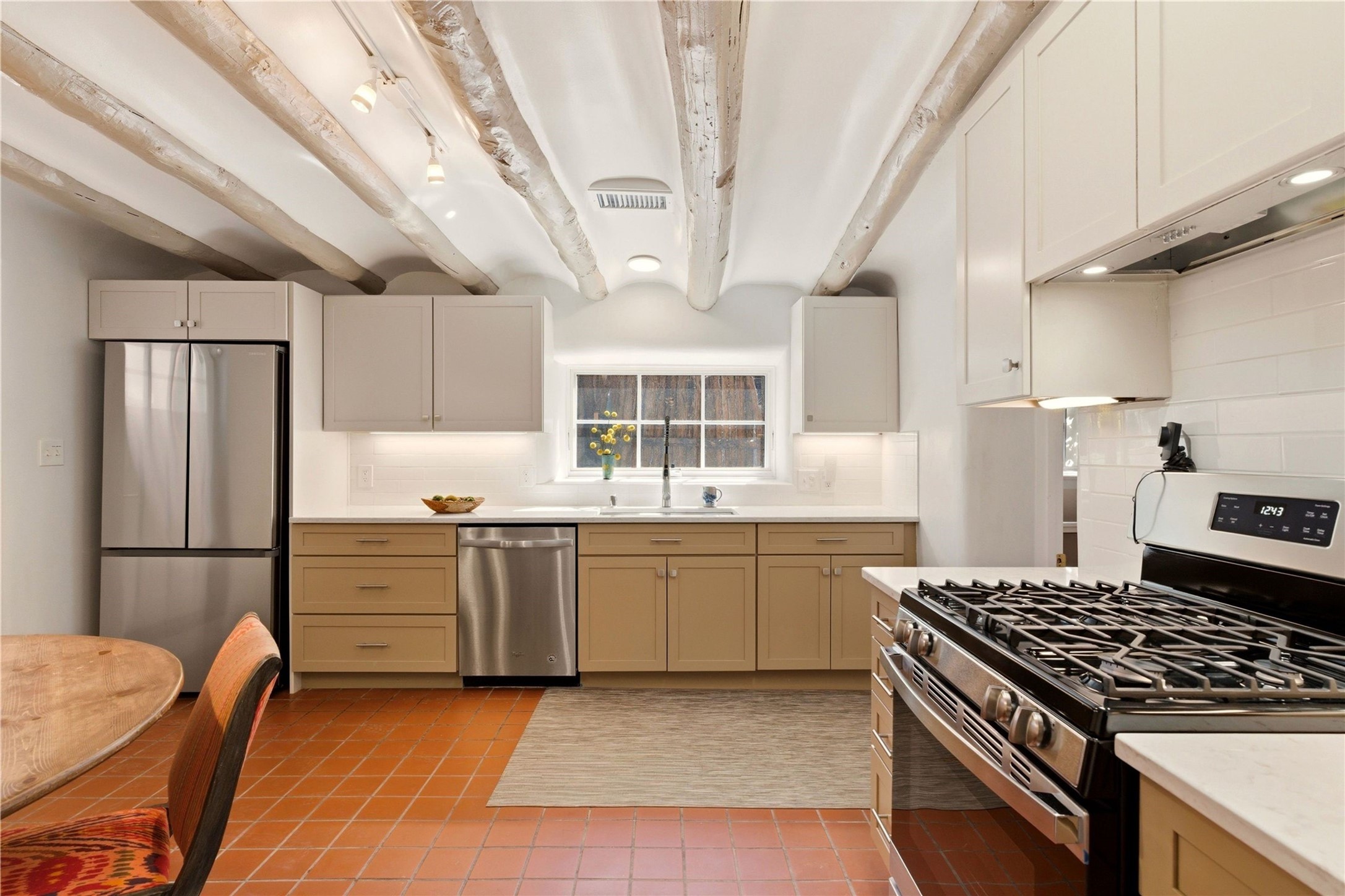  512 A/B Acequia Madre - 物件實景