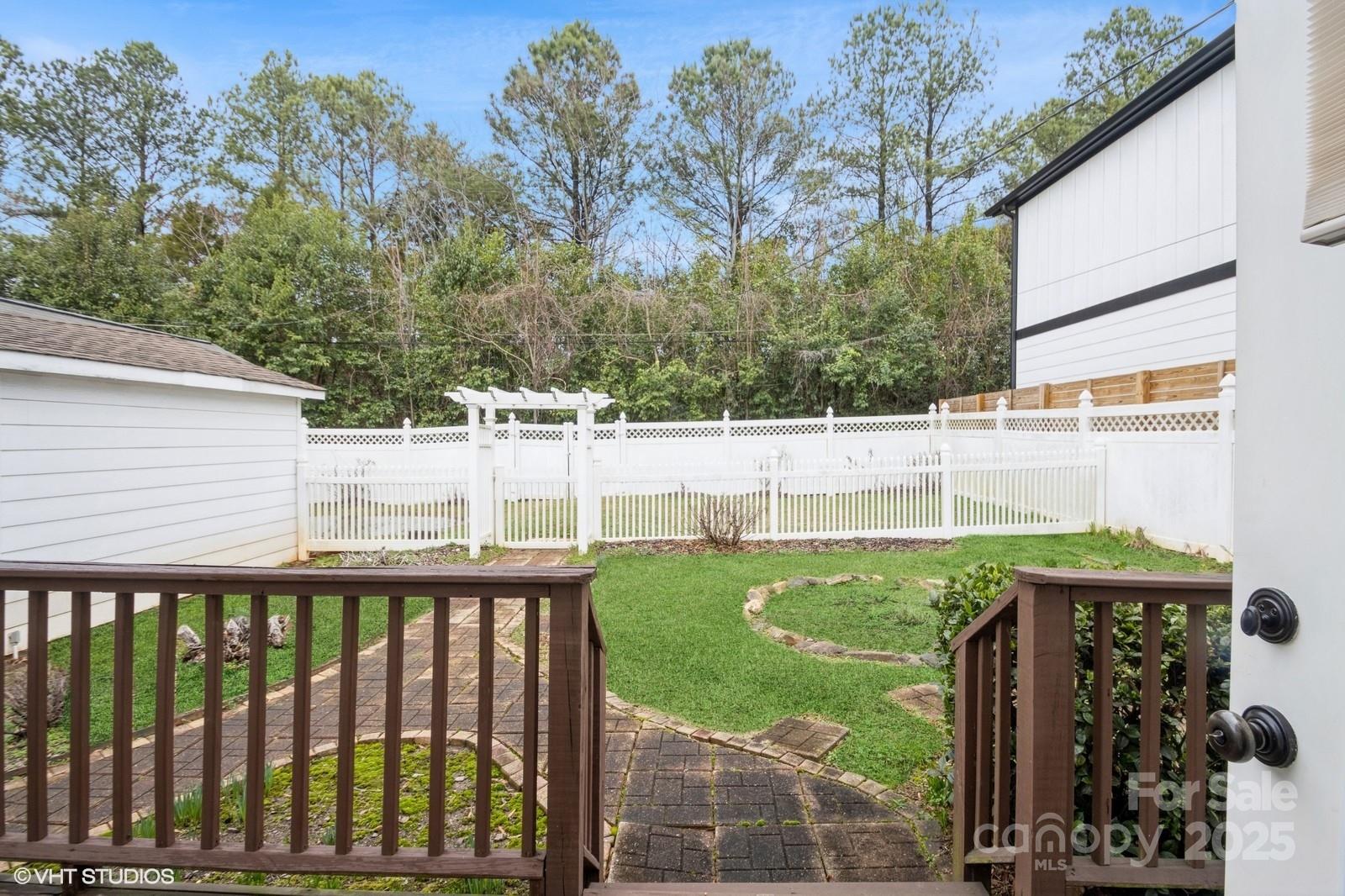 Charlotte, North Carolina, 28205, United States, 3 Bedrooms Bedrooms, ,2 BathroomsBathrooms,Residential,For Sale,1707843