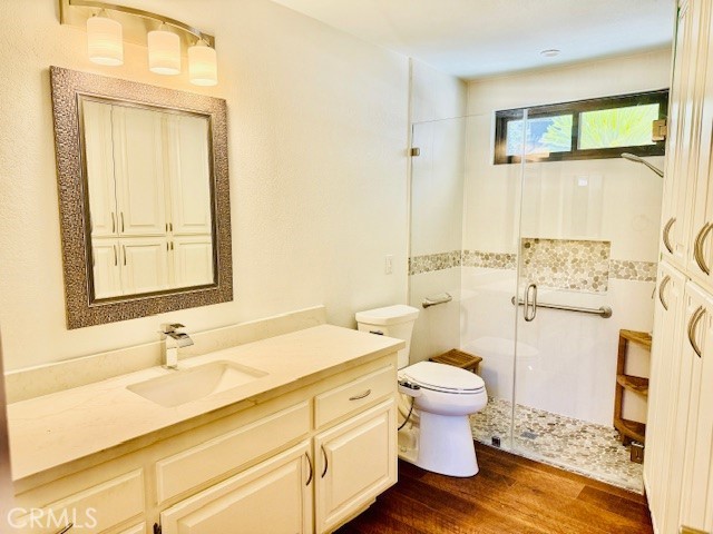Canyon Lake, California, 92587, United States, 3 Bedrooms Bedrooms, ,2 BathroomsBathrooms,Residential,For Sale,1921112