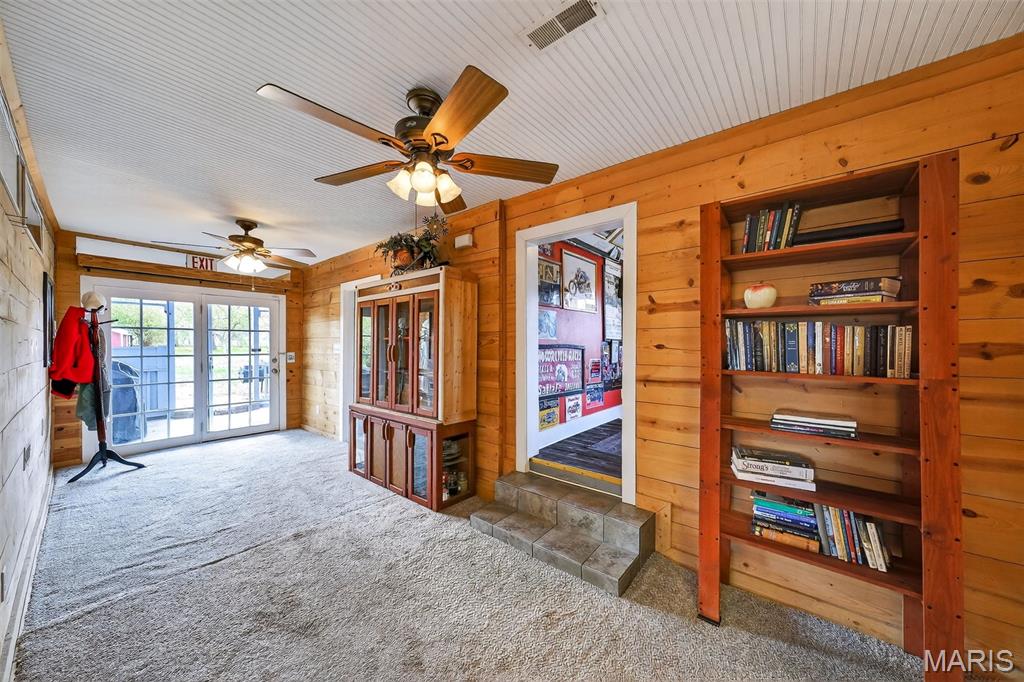 Foristell, Missouri, 63348, United States, 3 Bedrooms Bedrooms, ,2 BathroomsBathrooms,Residential,For Sale,1992000