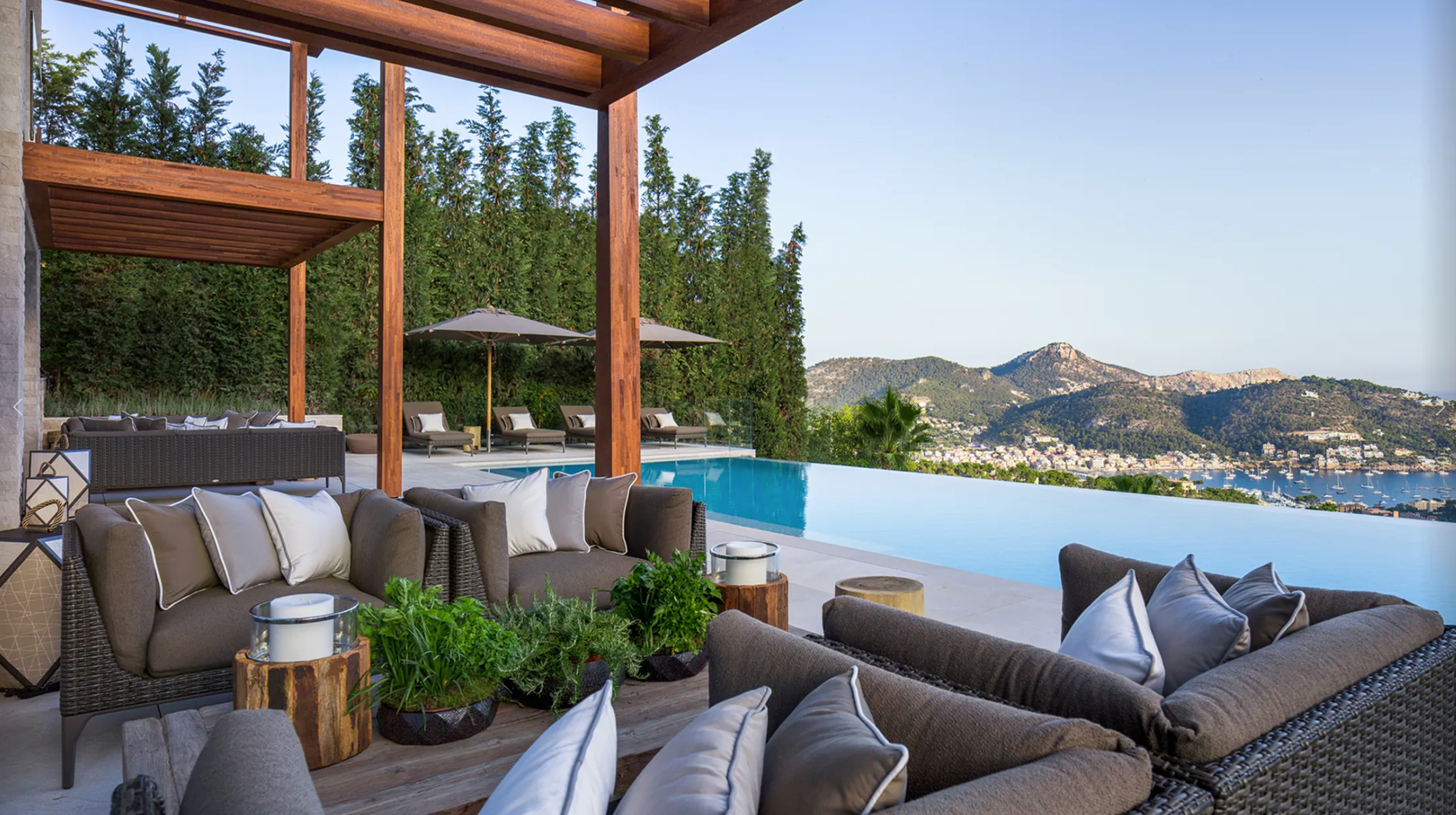  Villa with pool and sea views in Port d