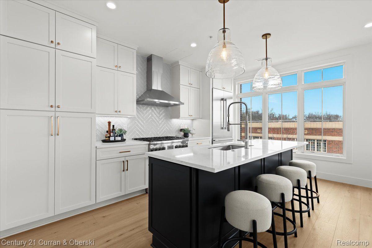 Northville, Michigan, 48167, United States, 1 Bedroom Bedrooms, ,2 BathroomsBathrooms,Residential,For Sale,1841558