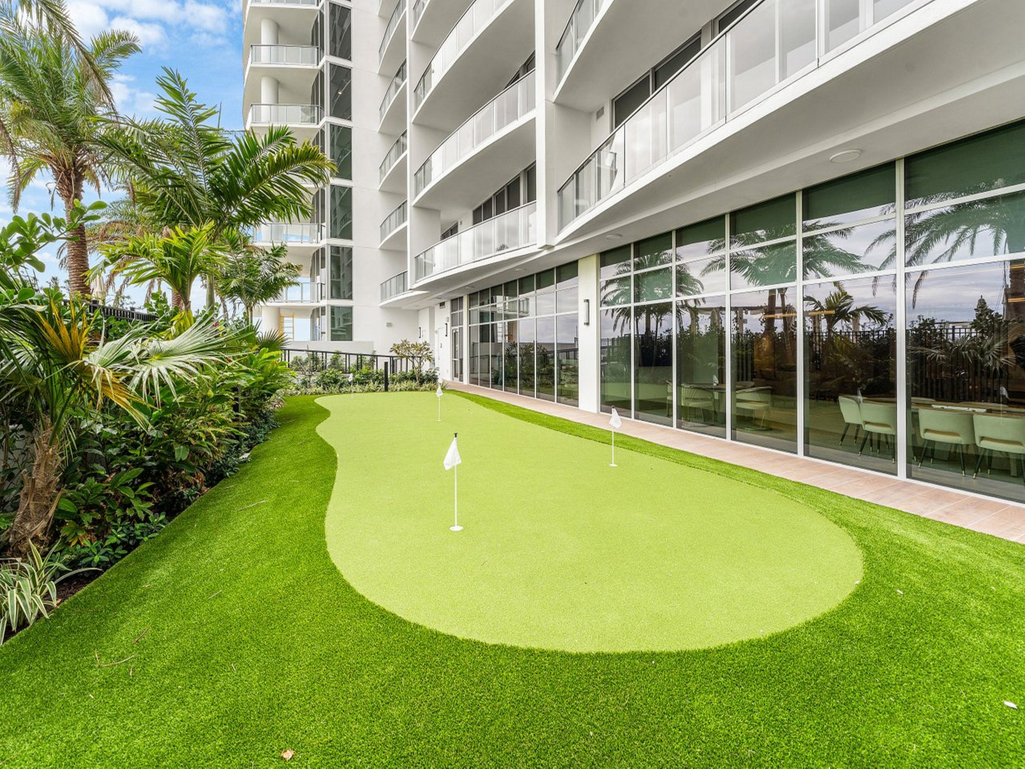  220 Lake Shore Drive, Lake Park, FL, 33403 - 物件實景