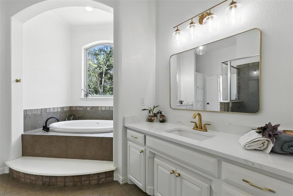 Aledo, Texas, 76008, United States, 5 Bedrooms Bedrooms, ,4 BathroomsBathrooms,Residential,For Sale,1846580