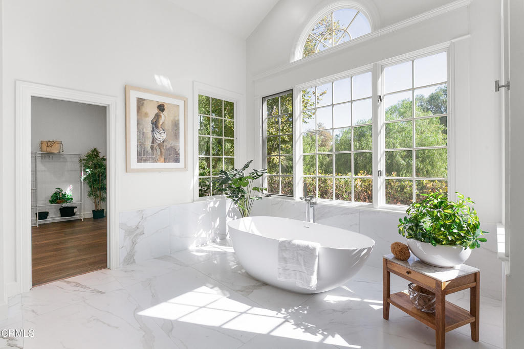 Camarillo, California, 93012, United States, 5 Bedrooms Bedrooms, ,7 BathroomsBathrooms,Residential,For Sale,1996163