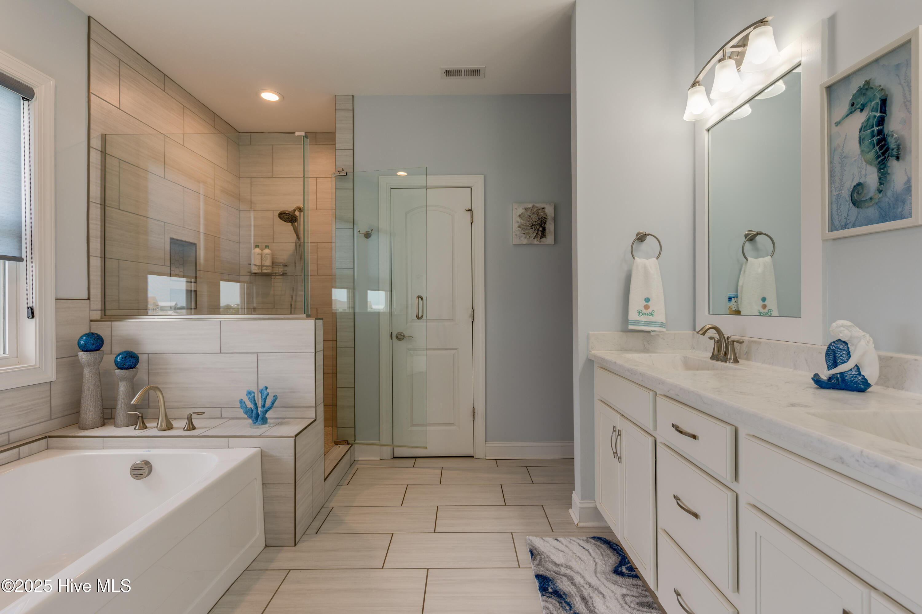 Holly Ridge, North Carolina, 28445, United States, 3 Bedrooms Bedrooms, ,3 BathroomsBathrooms,Residential,For Sale,1826637
