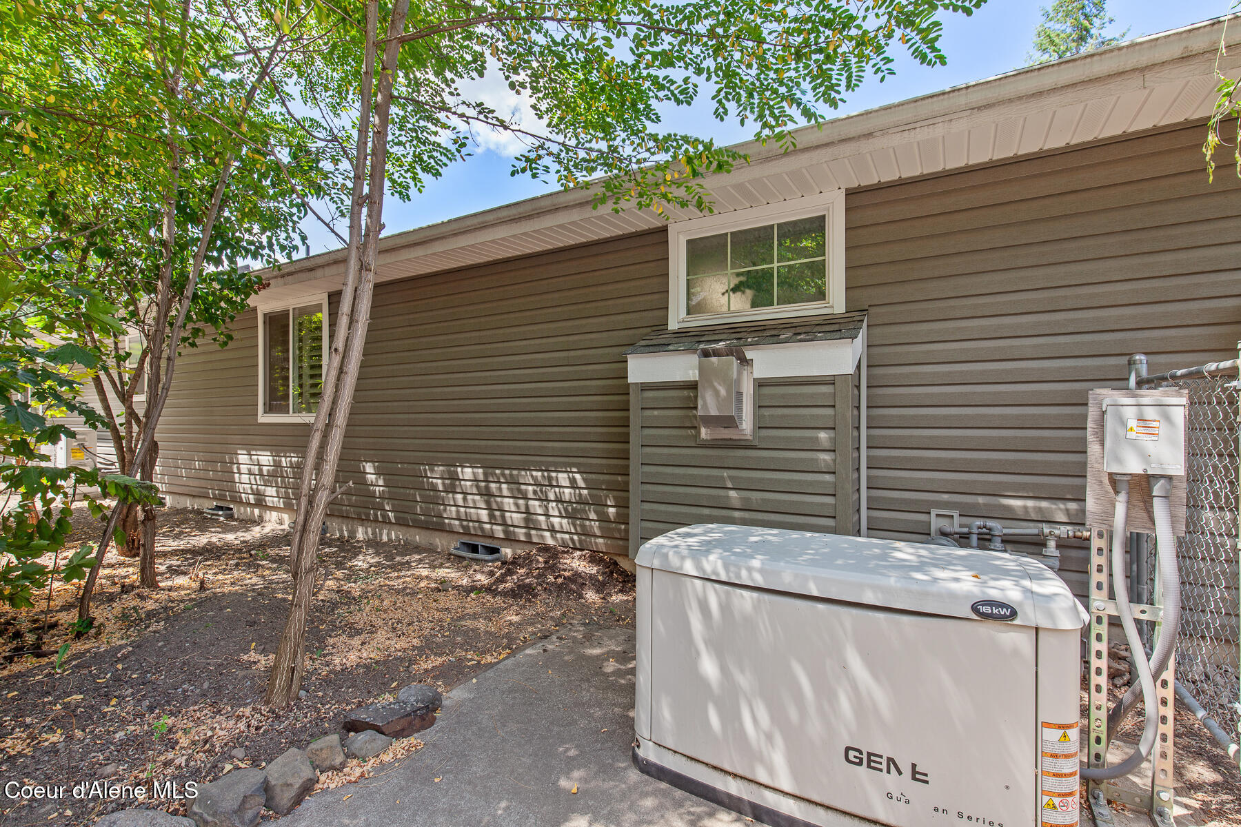 Coeur d'Alene, Idaho, 83814, United States, 3 Bedrooms Bedrooms, ,2 BathroomsBathrooms,Residential,For Sale,1895334