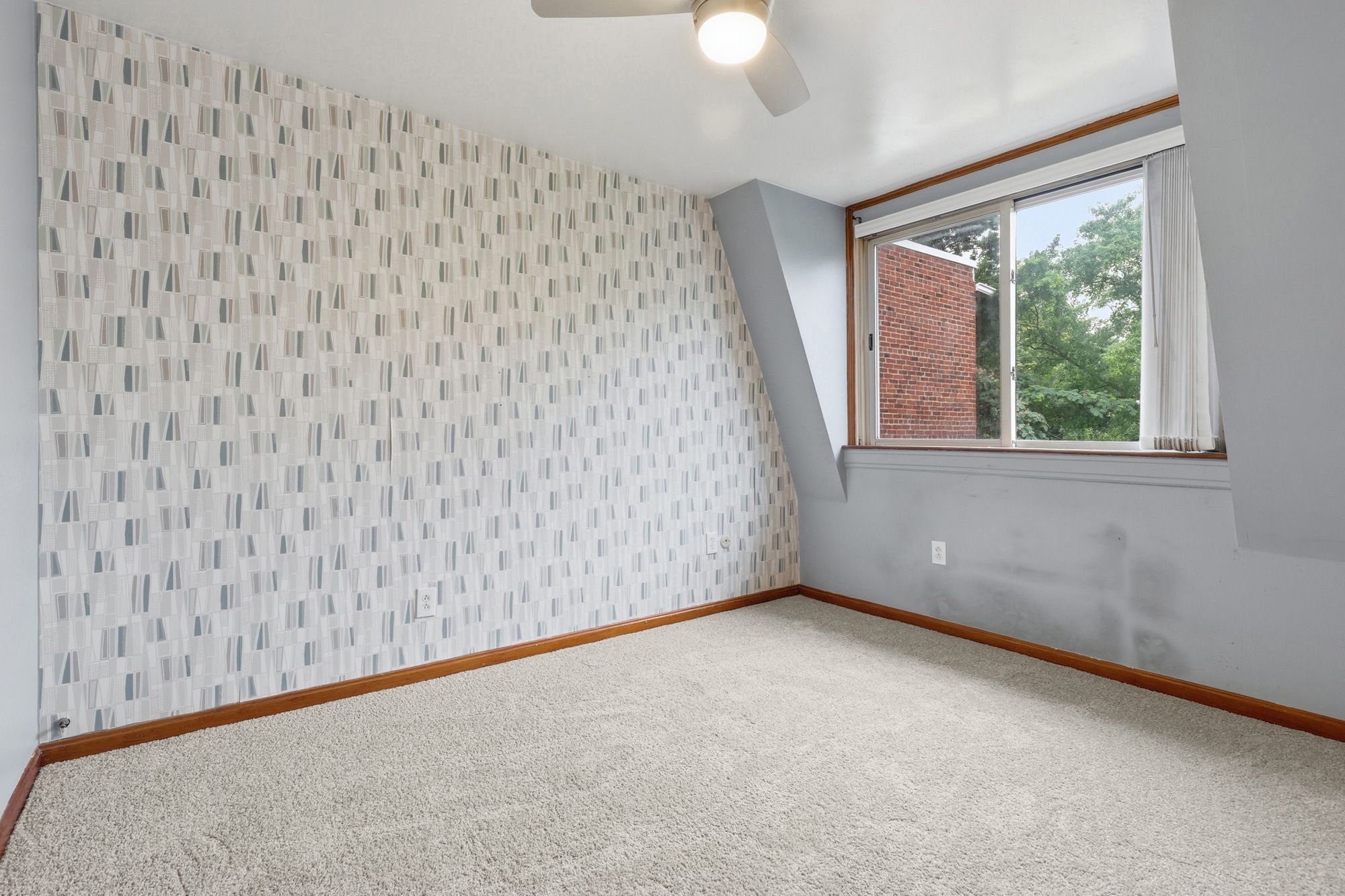  1315 Mississippi Avenue, Pittsburgh, PA 15216 - 物件實景