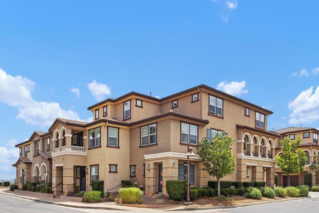 Santee, California, 92071, United States, 3 Bedrooms Bedrooms, ,4 BathroomsBathrooms,Residential,For Sale,1907721