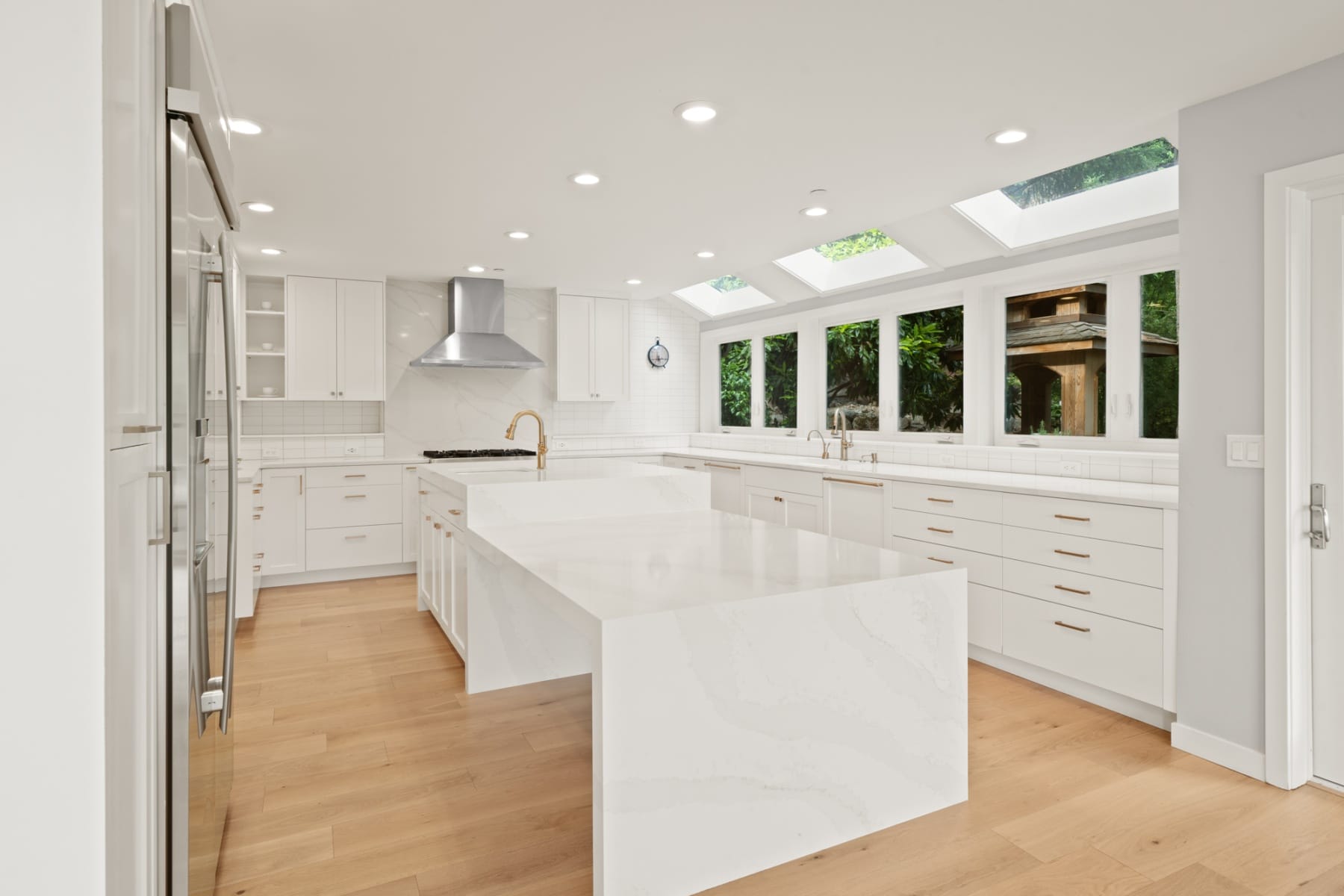  2236 SUMMIT CT Lake Oswego, OR 97034 - 物件實景