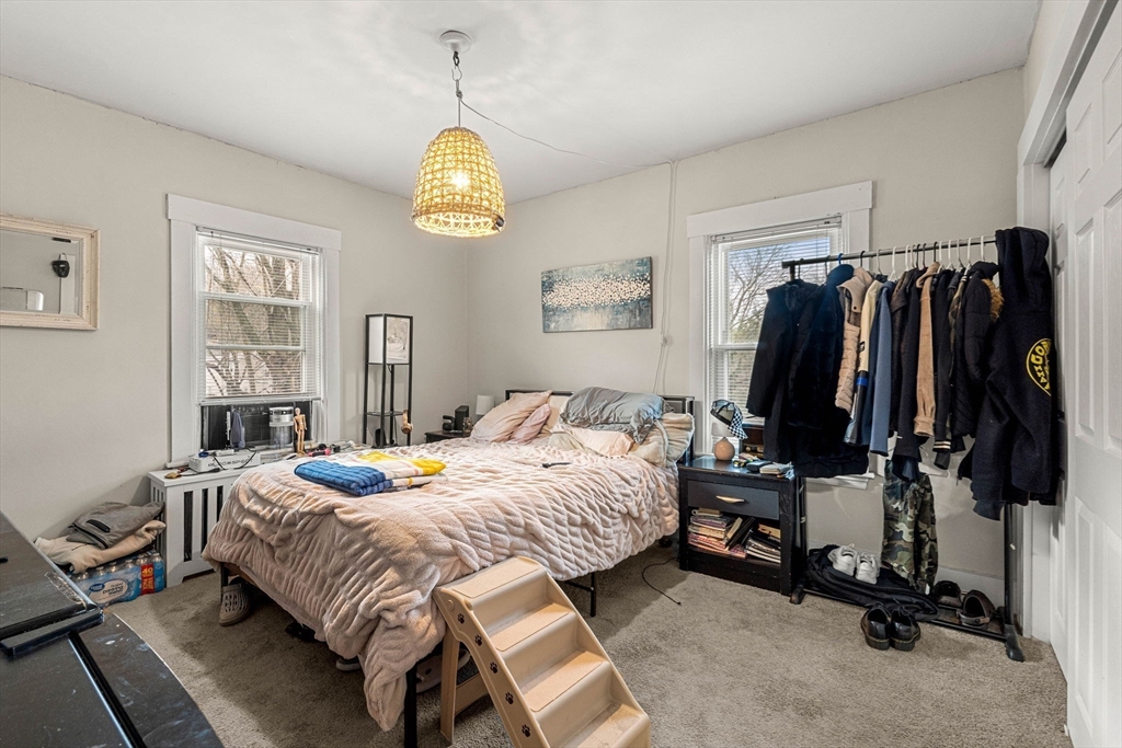 Marlborough, Massachusetts, 01752, United States, 4 Bedrooms Bedrooms, ,2 BathroomsBathrooms,Residential,For Sale,2001797