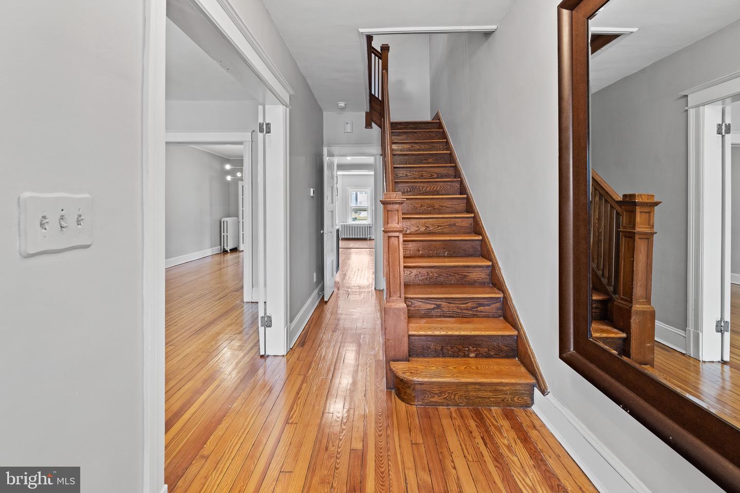 Washington, District of Columbia, 20002, United States, 3 Bedrooms Bedrooms, ,2 BathroomsBathrooms,Residential,For Sale,1964889