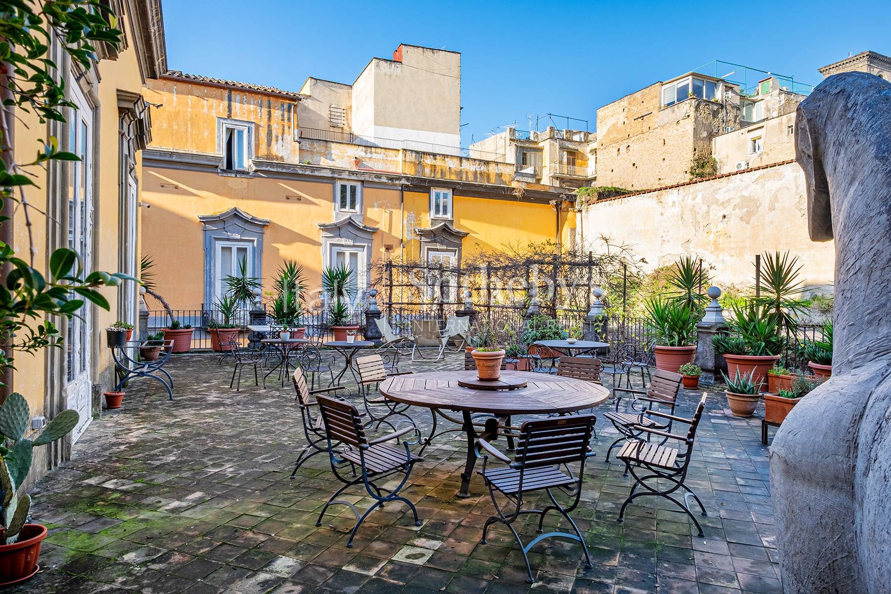  Monumental Renaissance mansion in the Naples historical center - 物件實景