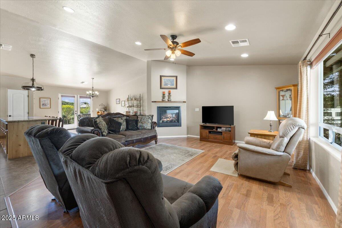 Camp Verde, Arizona, 86322, United States, 3 Bedrooms Bedrooms, ,2 BathroomsBathrooms,Residential,For Sale,1991337