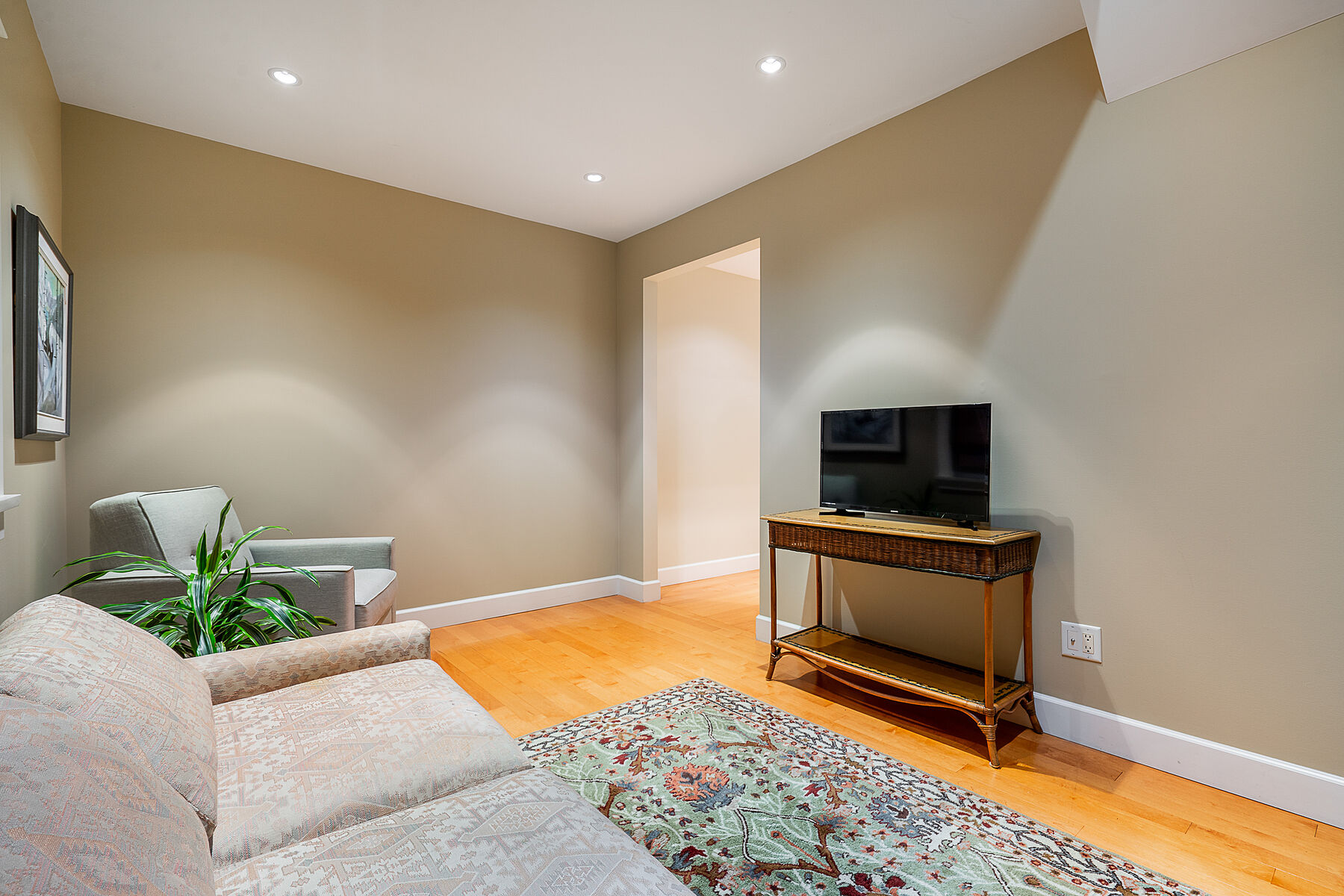  Ideal Dundarave Location - 物件實景