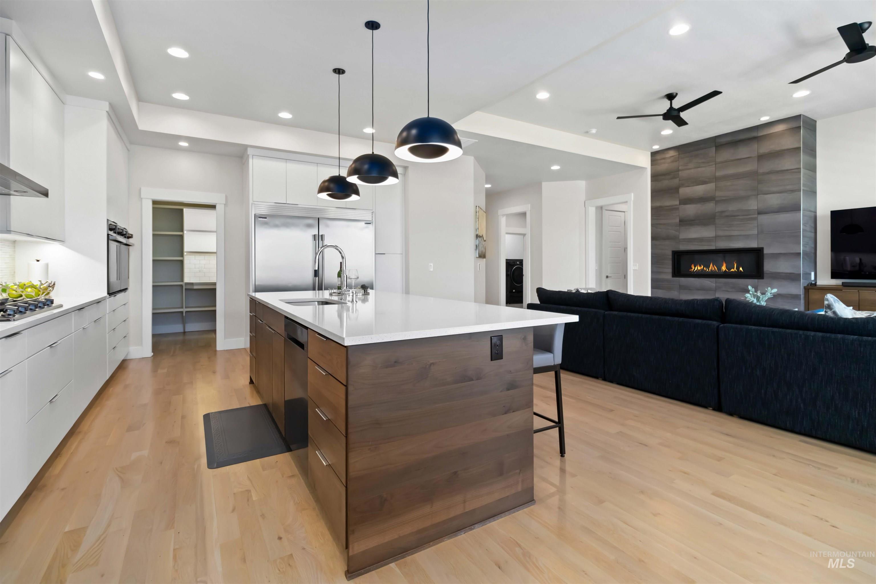 Meridian, Idaho, 83642, United States, 3 Bedrooms Bedrooms, ,3 BathroomsBathrooms,Residential,For Sale,1890290