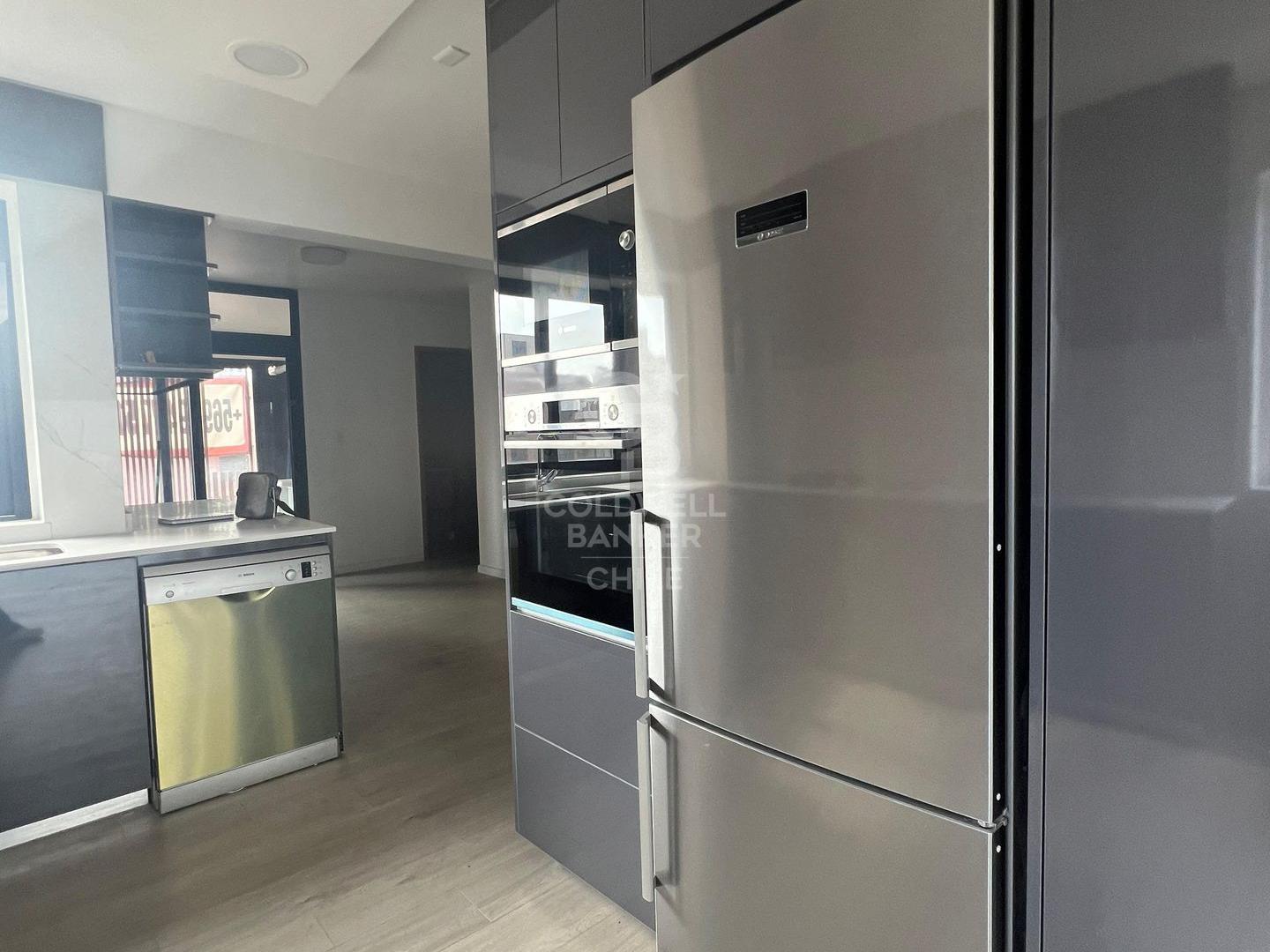 Vitacura, Chile, 4 Bedrooms Bedrooms, ,3 BathroomsBathrooms,Residential,For Sale,1972494