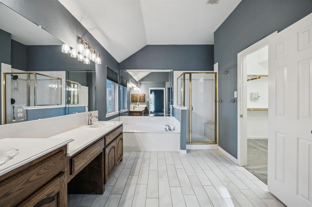 Lavon, Texas, 75166, United States, 4 Bedrooms Bedrooms, ,2 BathroomsBathrooms,Residential,For Sale,1865641