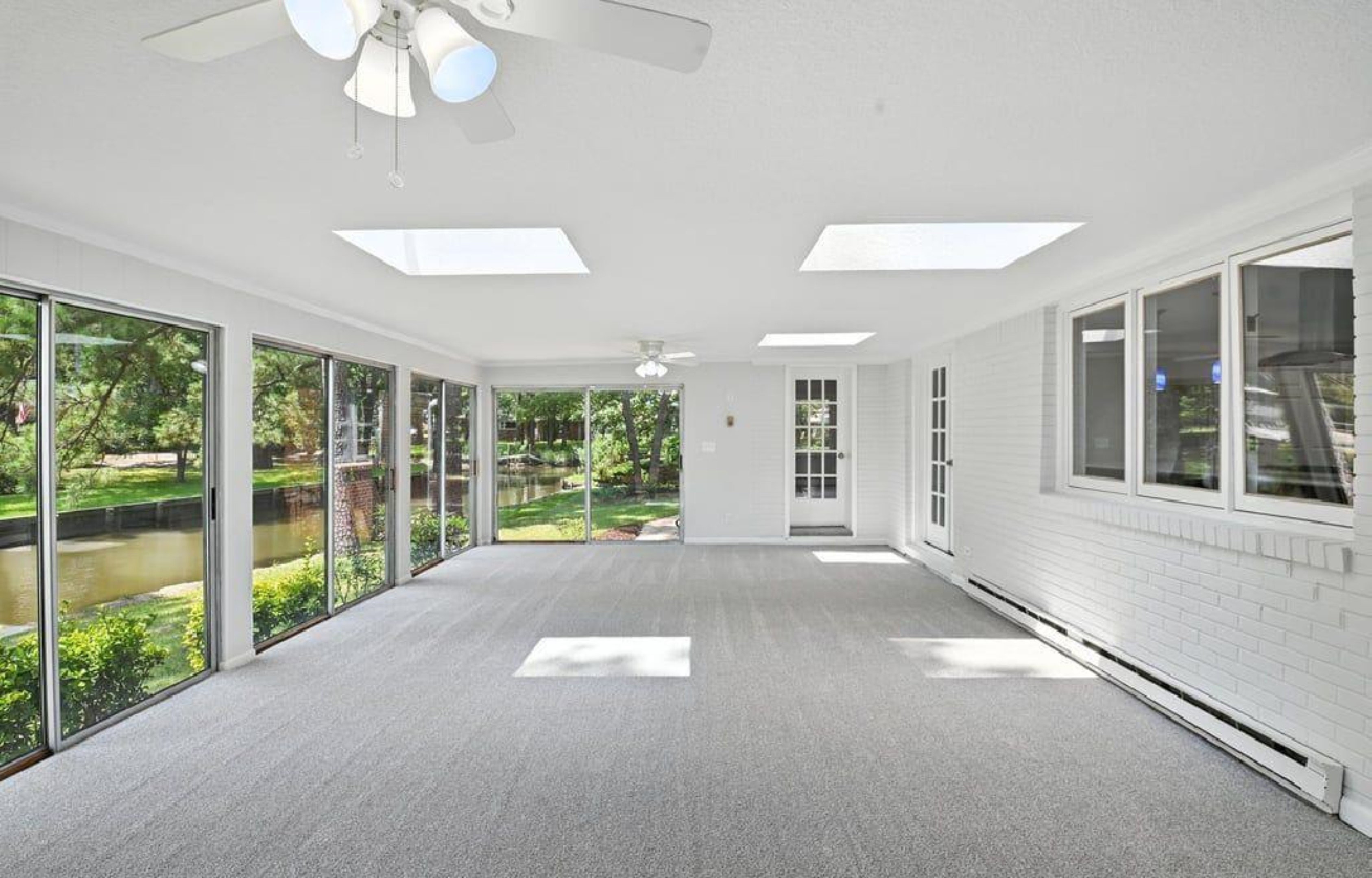 Norfolk, Virginia, 23502, United States, 5 Bedrooms Bedrooms, ,3 BathroomsBathrooms,Residential,For Sale,1984134