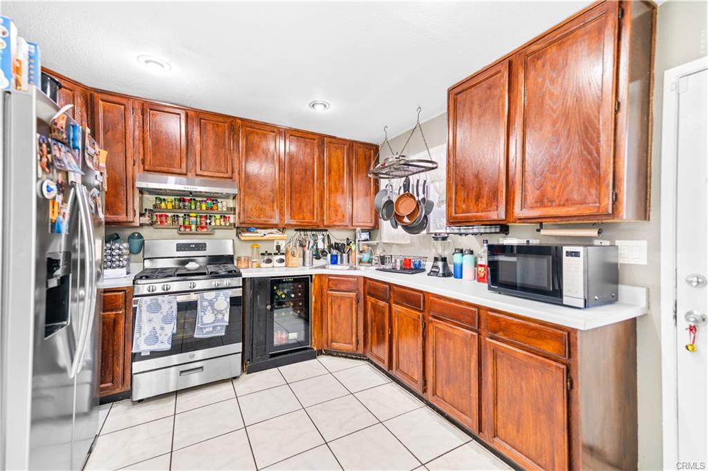 Rialto, California, 92376, United States, 4 Bedrooms Bedrooms, ,2 BathroomsBathrooms,Residential,For Sale,2008589