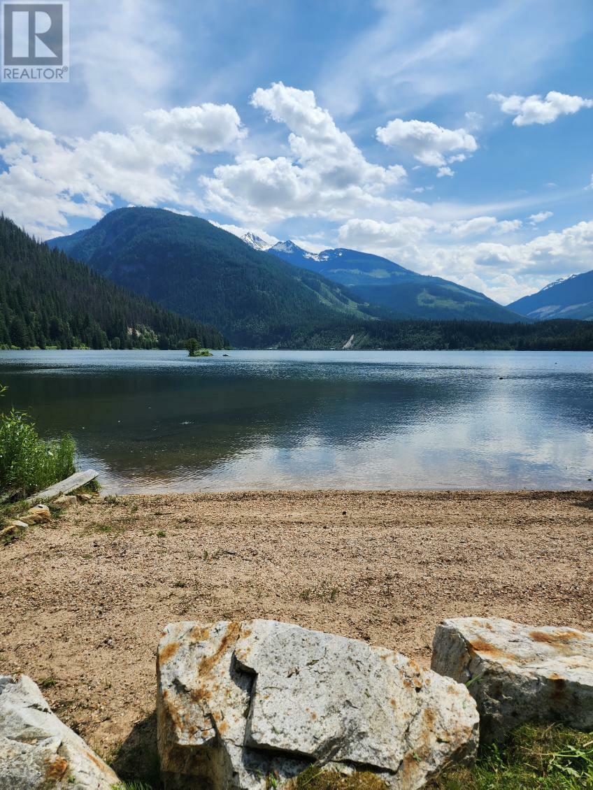 MALAKWA, British Columbia, V0E 2S0, CA, 4 Bedrooms Bedrooms, ,2 BathroomsBathrooms,Residential,For Sale,1837391