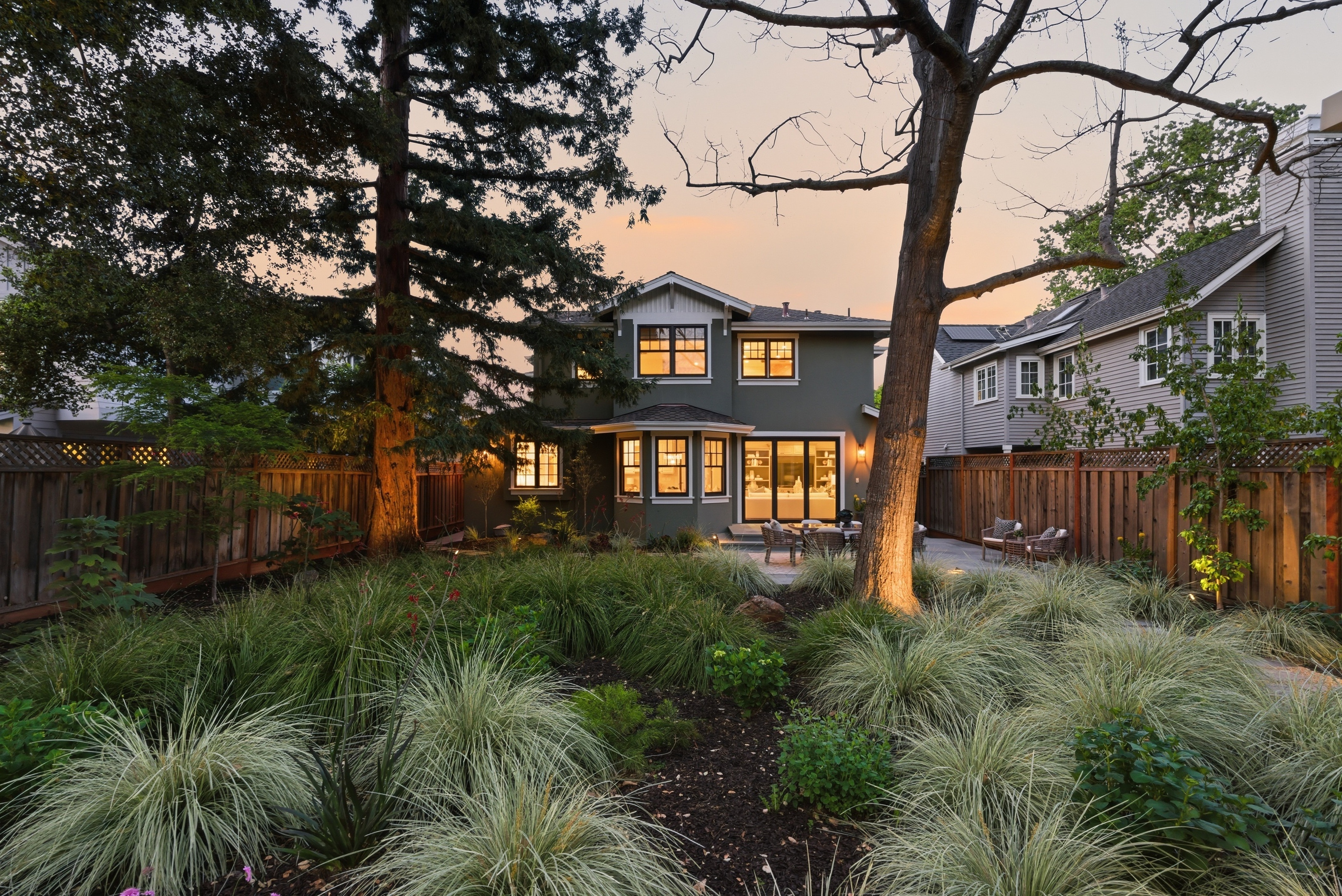 Classic Craftsman Home - 物件實景