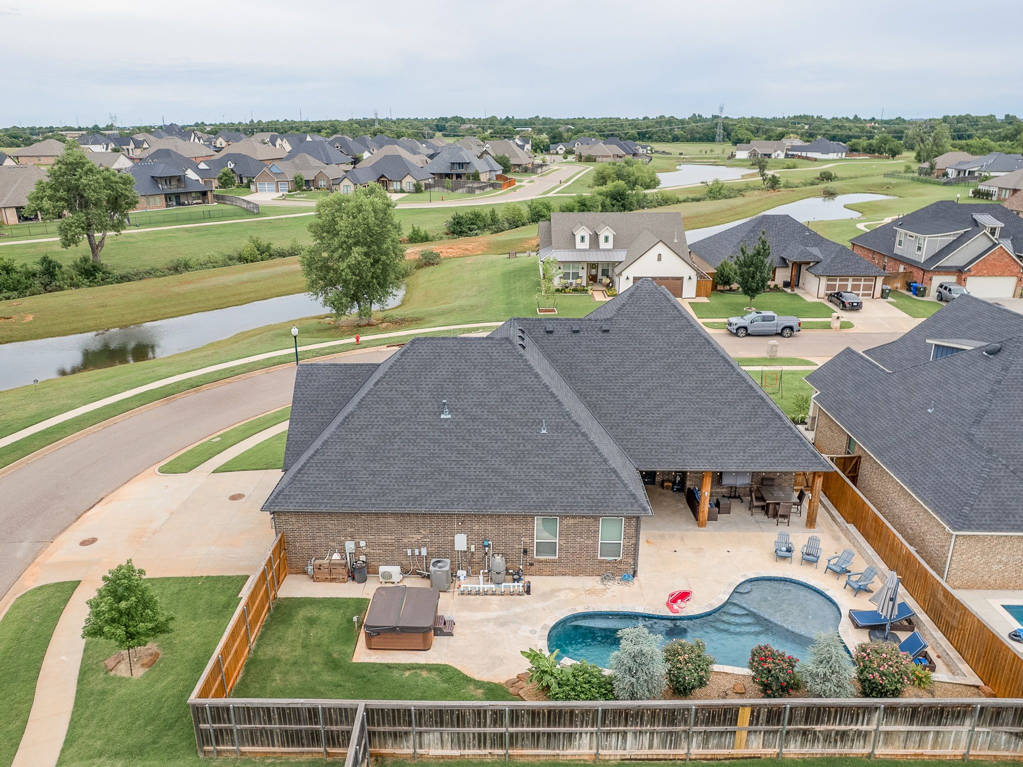  616 Vintage Drive, Norman, OK 73069 - 物件實景