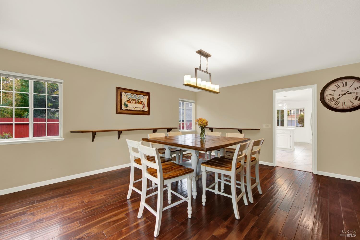 Dixon, California, 95620, United States, 5 Bedrooms Bedrooms, ,3 BathroomsBathrooms,Residential,For Sale,1992877