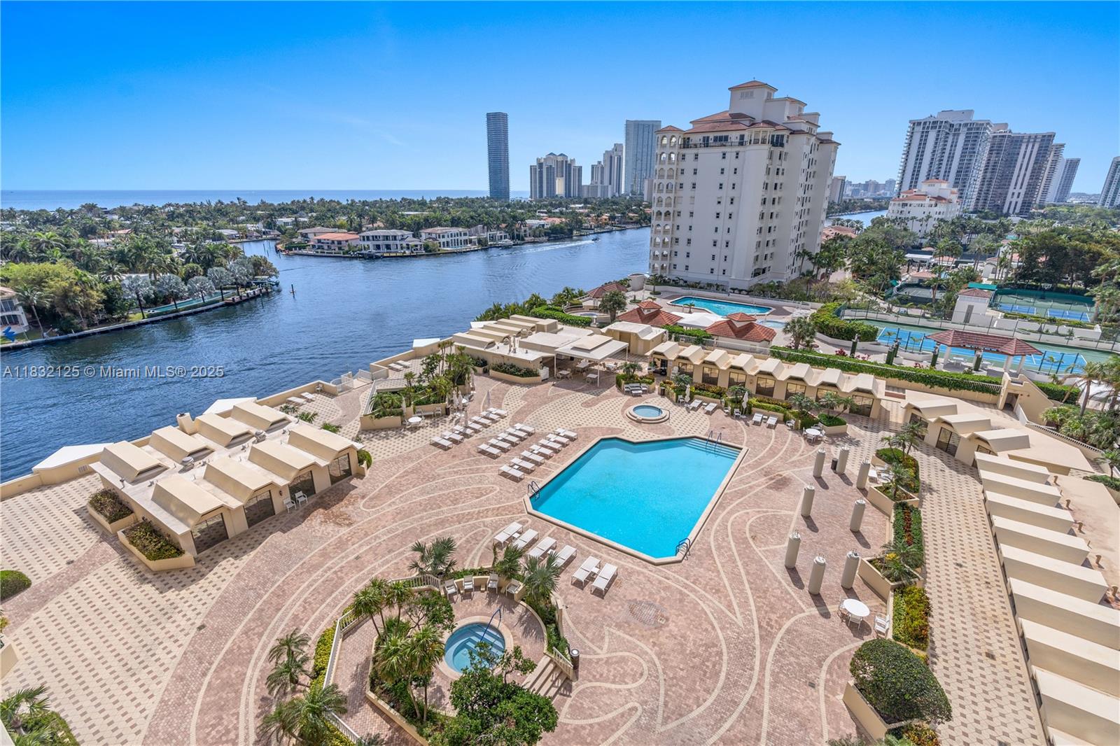 Aventura, Florida, 33180, United States, 2 Bedrooms Bedrooms, ,3 BathroomsBathrooms,Residential,For Sale,1885240