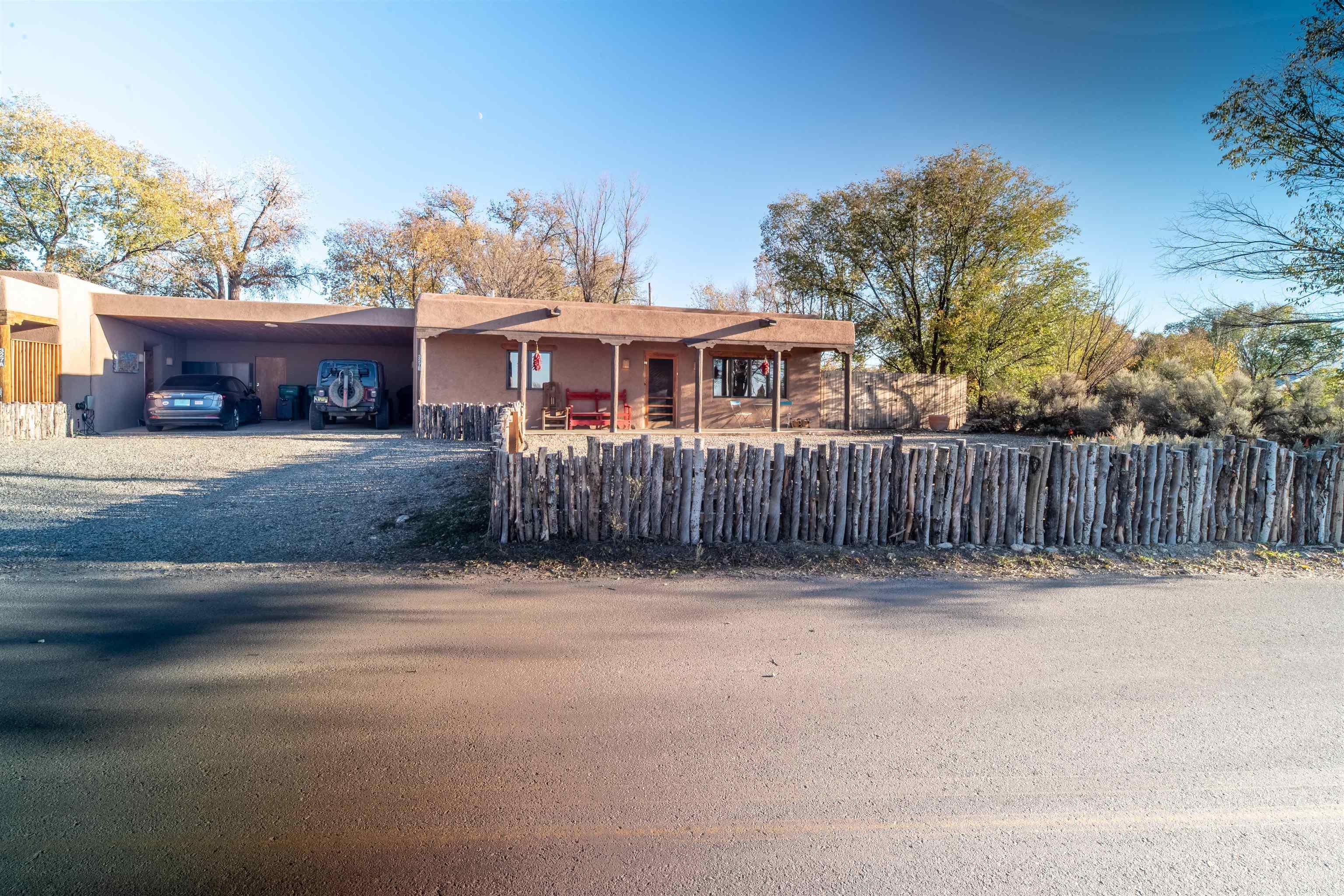 Taos, New Mexico, 87571, United States, 2 Bedrooms Bedrooms, ,2 BathroomsBathrooms,Residential,For Sale,1991479