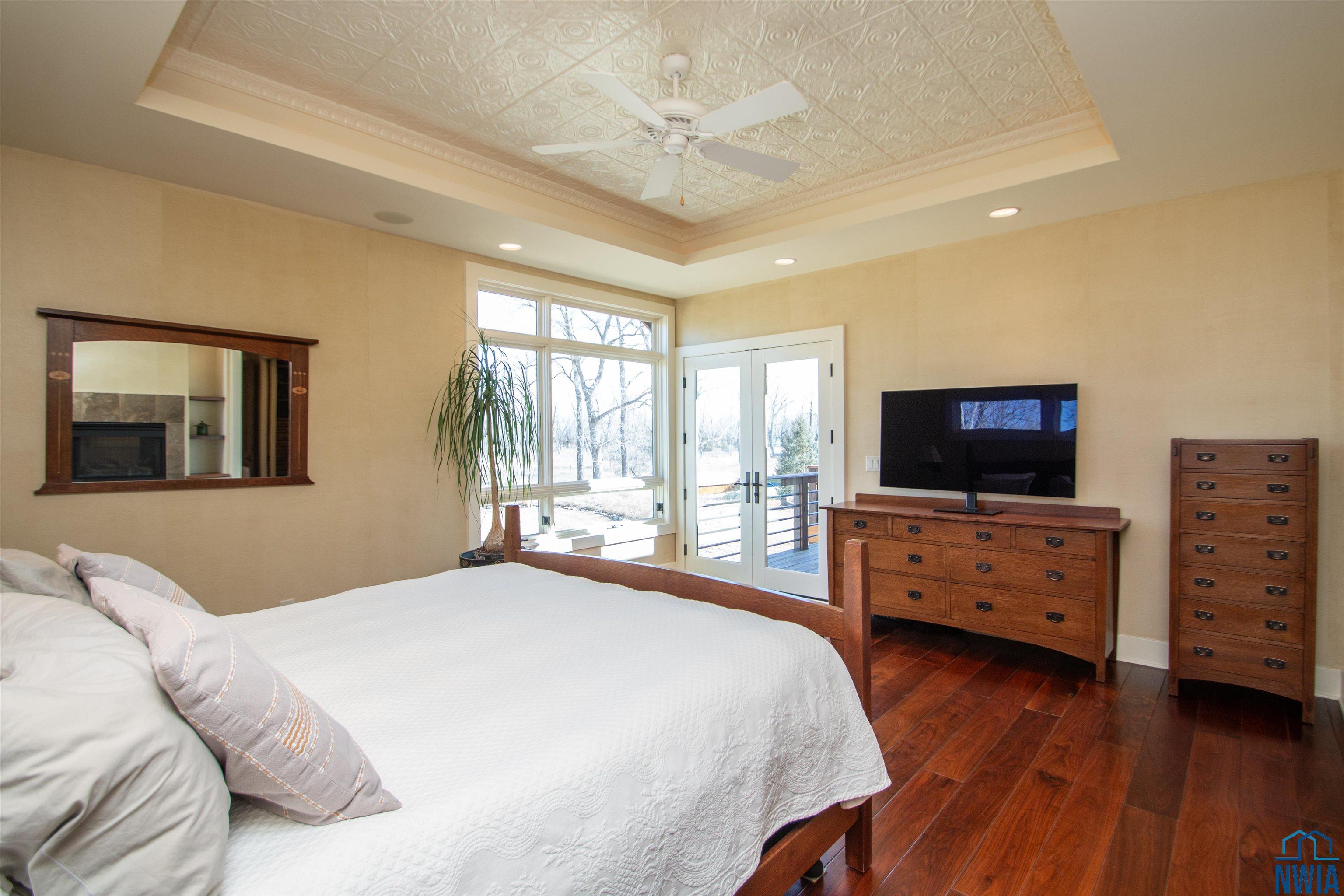 Jefferson, South Dakota, 57038, United States, 5 Bedrooms Bedrooms, ,3 BathroomsBathrooms,Residential,For Sale,1977840