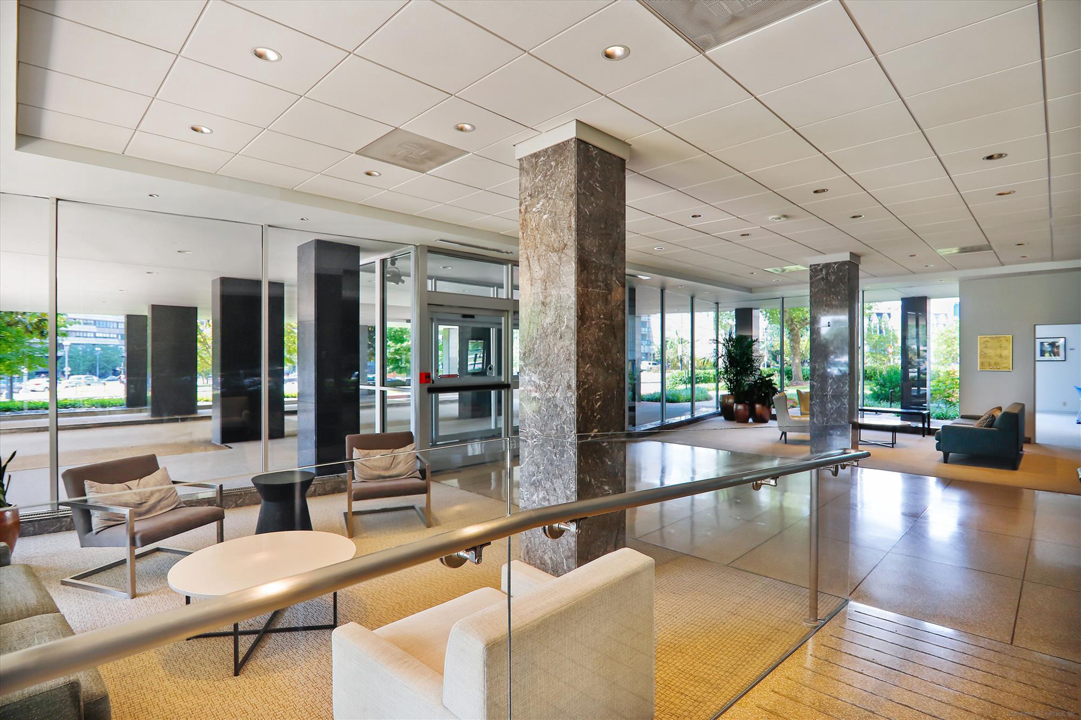  2475 Virginia Avenue NW, Washington, DC, 20037 - 物件實景