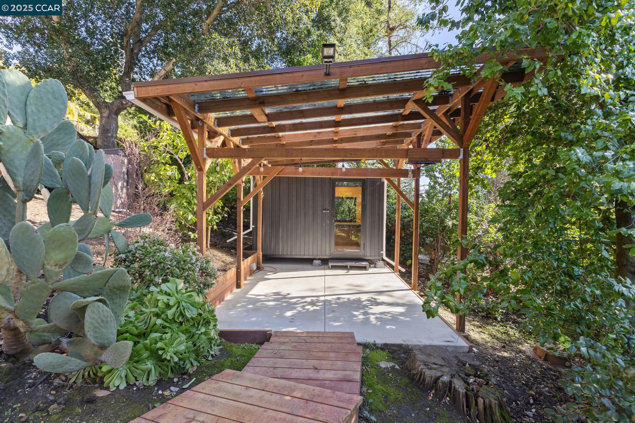 Orinda, California, 94563, United States, 4 Bedrooms Bedrooms, ,3 BathroomsBathrooms,Residential,For Sale,1804966