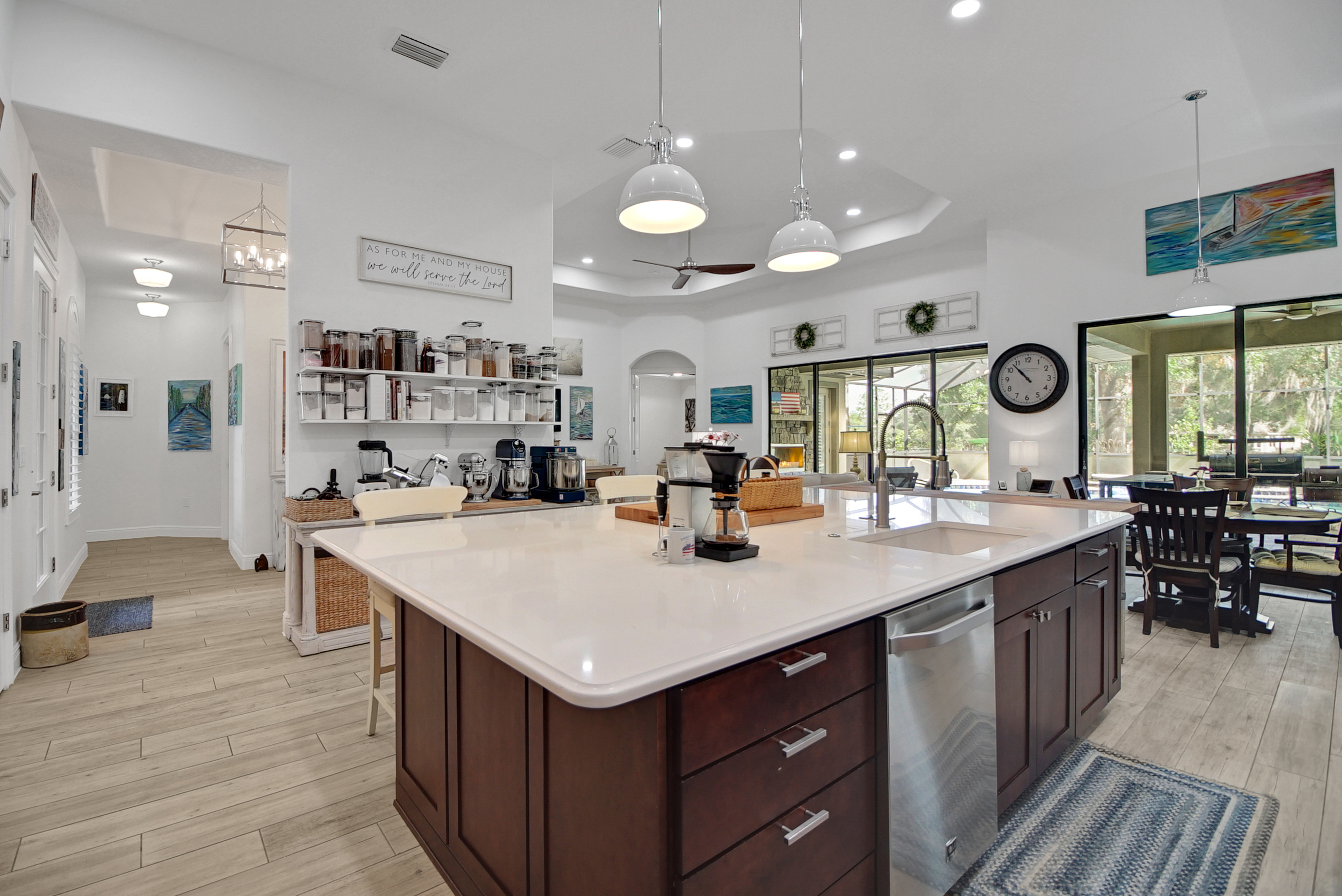 Lady Lake, Florida, 32159, United States, 4 Bedrooms Bedrooms, ,3 BathroomsBathrooms,Residential,For Sale,1922076