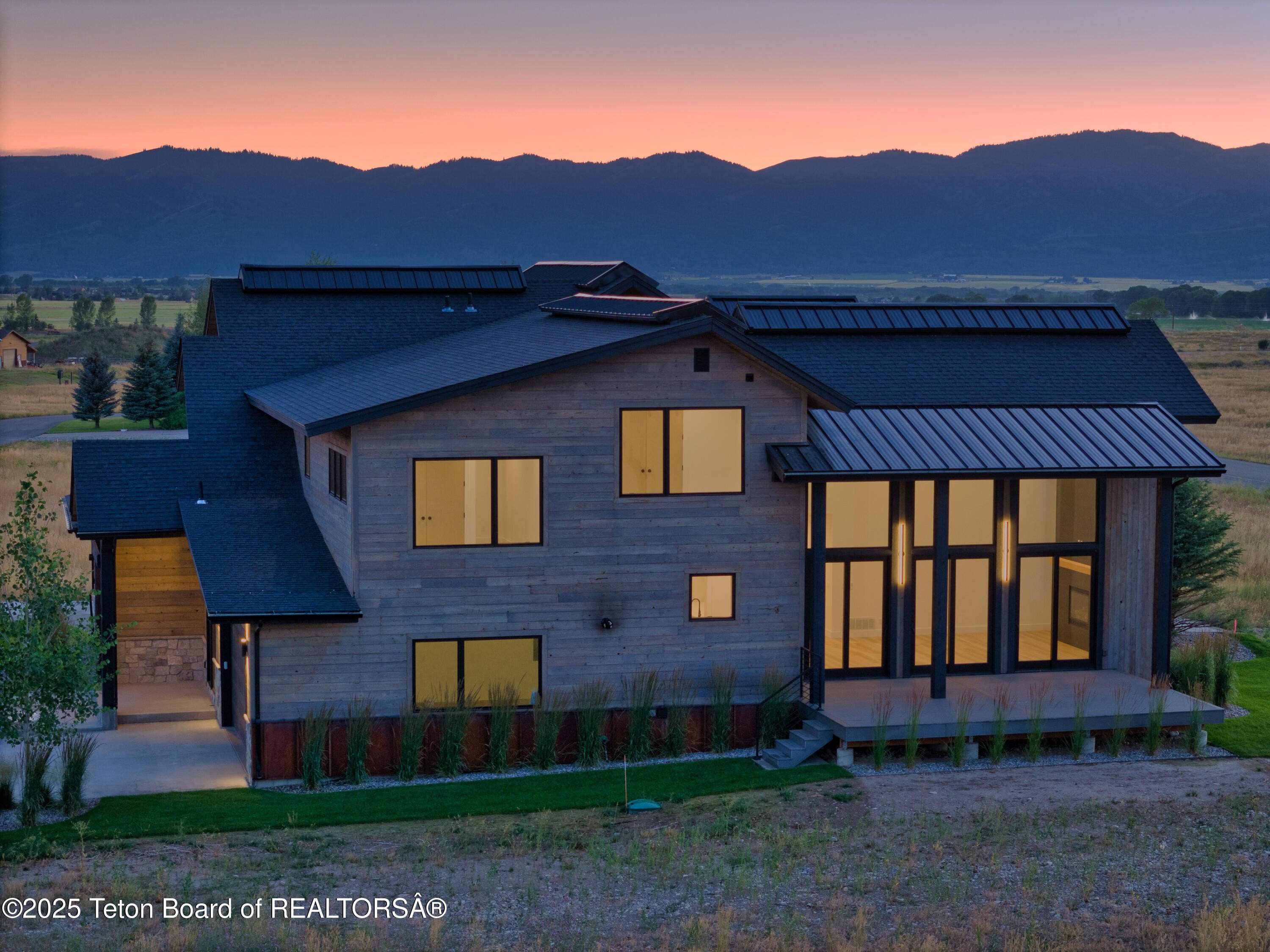 Victor, Idaho, 83455, United States, 4 Bedrooms Bedrooms, ,4 BathroomsBathrooms,Residential,For Sale,1979120