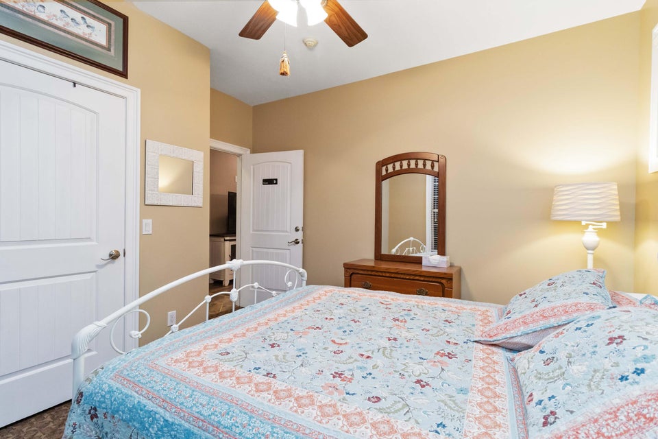 Somerset, Kentucky, 42503, United States, 6 Bedrooms Bedrooms, ,5 BathroomsBathrooms,Residential,For Sale,1835271