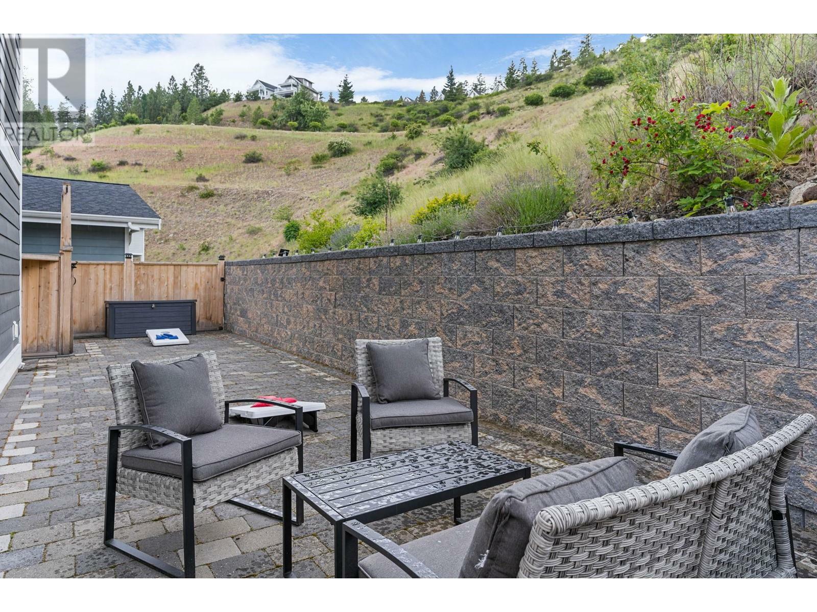 KELOWNA, British Columbia, V1Z 3R8, CA, 3 Bedrooms Bedrooms, ,2 BathroomsBathrooms,Residential,For Sale,1836675