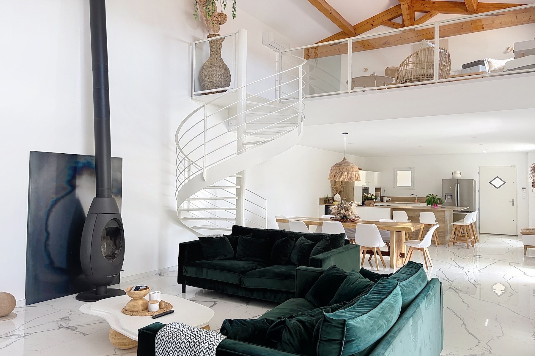  Near  Collias -  Elegant Contemporary Villa with Infinity Pool - 物件實景