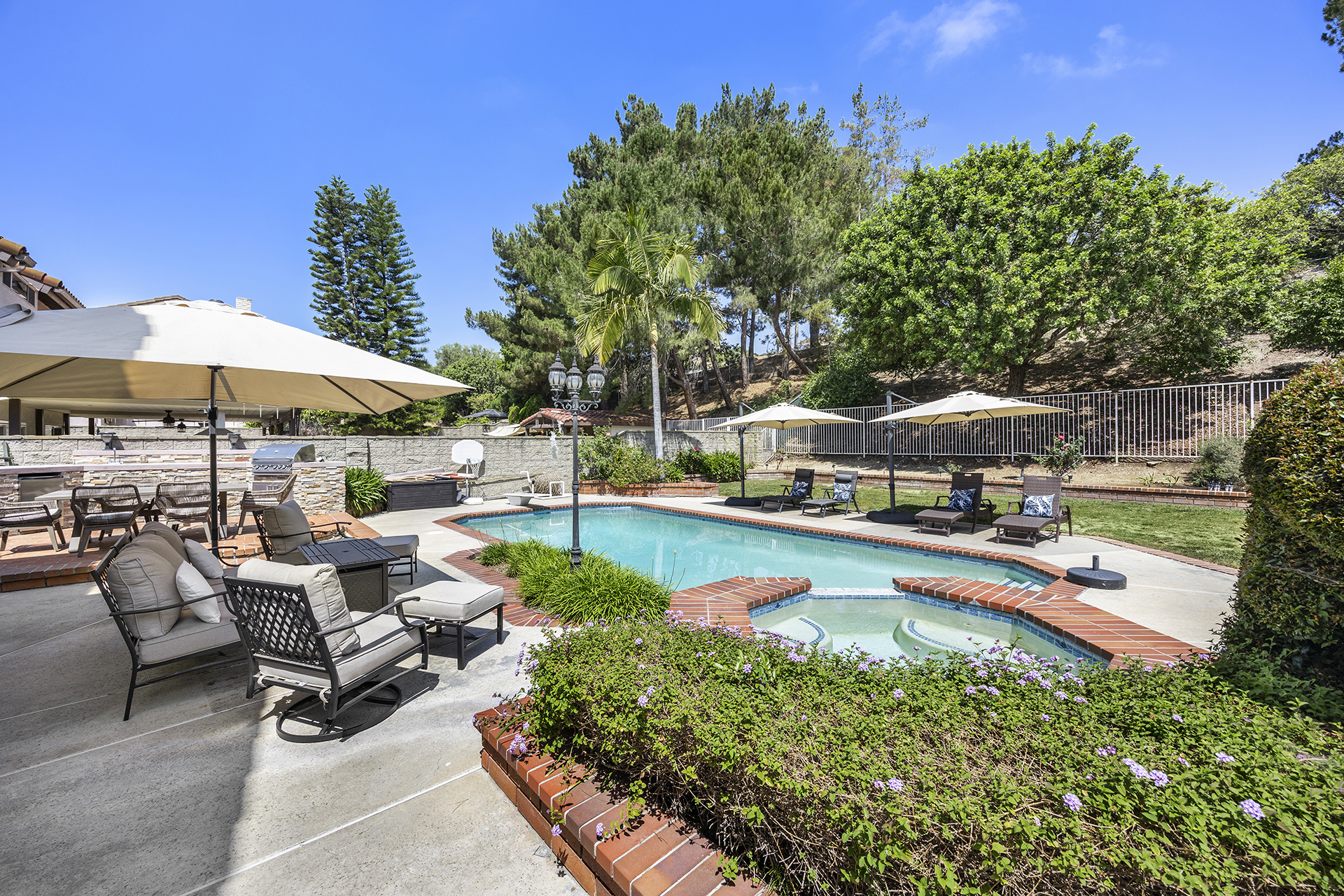 Walnut, California, 91789, United States, 5 Bedrooms Bedrooms, ,3 BathroomsBathrooms,Residential,For Sale,2048876