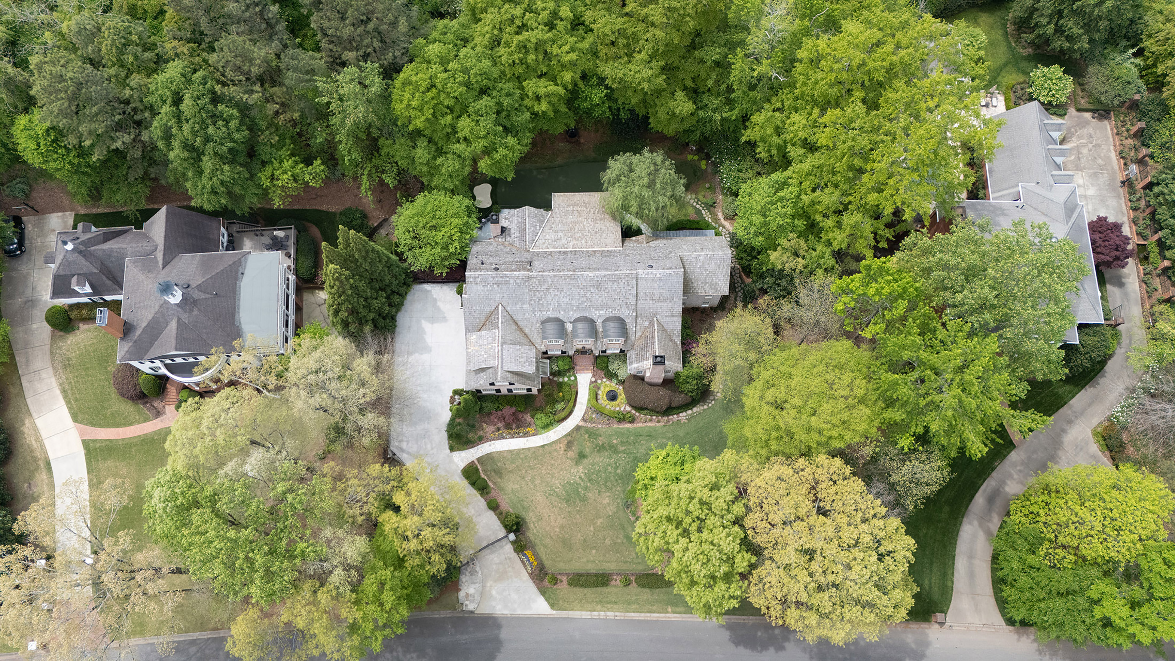  Magnificent Gated Vinings Estate Blends Elegance, Comfort and Lifestyle - 物件實景