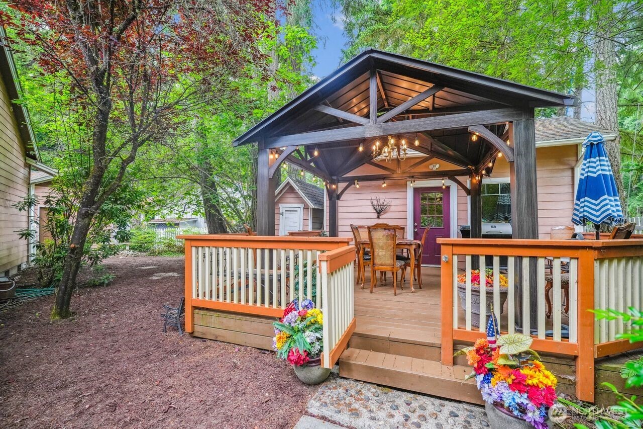 Anderson Island, Washington, 98303, United States, 3 Bedrooms Bedrooms, ,2 BathroomsBathrooms,Residential,For Sale,1908522