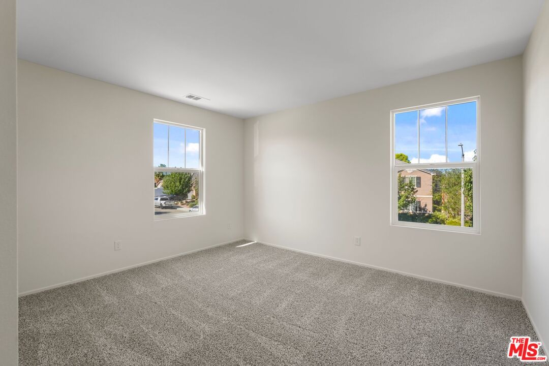 Lancaster, California, 93534, United States, 5 Bedrooms Bedrooms, ,3 BathroomsBathrooms,Residential,For Sale,1942304