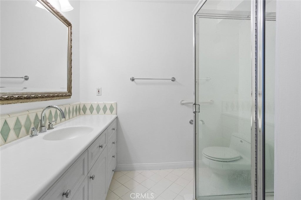 395 S Oakland Avenue #101, Pasadena, California, 91101, United States, 3 Bedrooms Bedrooms, ,2 BathroomsBathrooms,Residential,For Sale,395 S Oakland Avenue #101,1679345