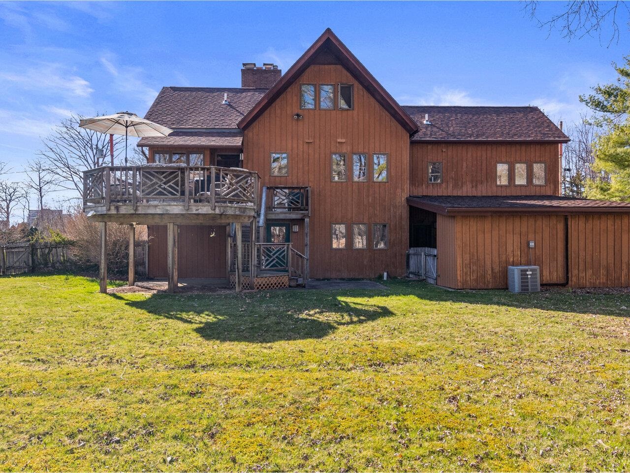 Burlington, Vermont, 05401, United States, 2 Bedrooms Bedrooms, ,3 BathroomsBathrooms,Residential,For Sale,1883018